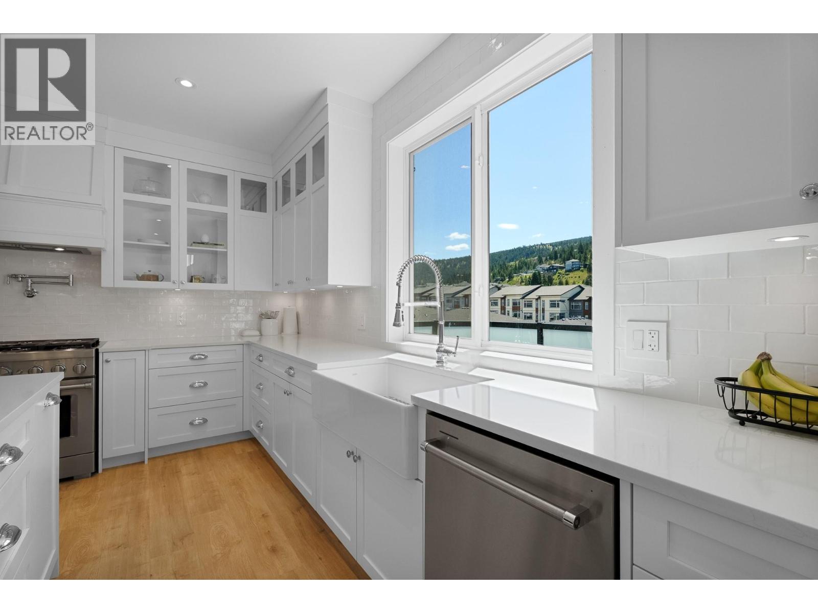 1345 Myra Place, Kamloops, British Columbia  V2E 0C3 - Photo 9 - 10375387