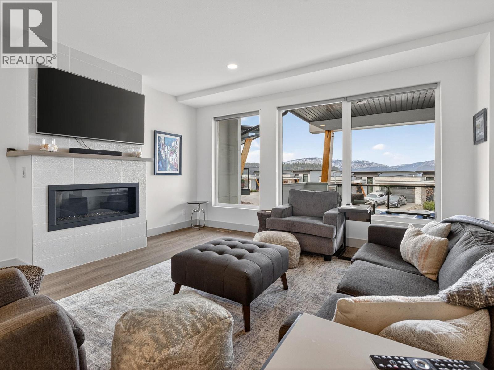 269 Diamond Way Unit# 6, Vernon, British Columbia  V1H 0A3 - Photo 2 - 10375671