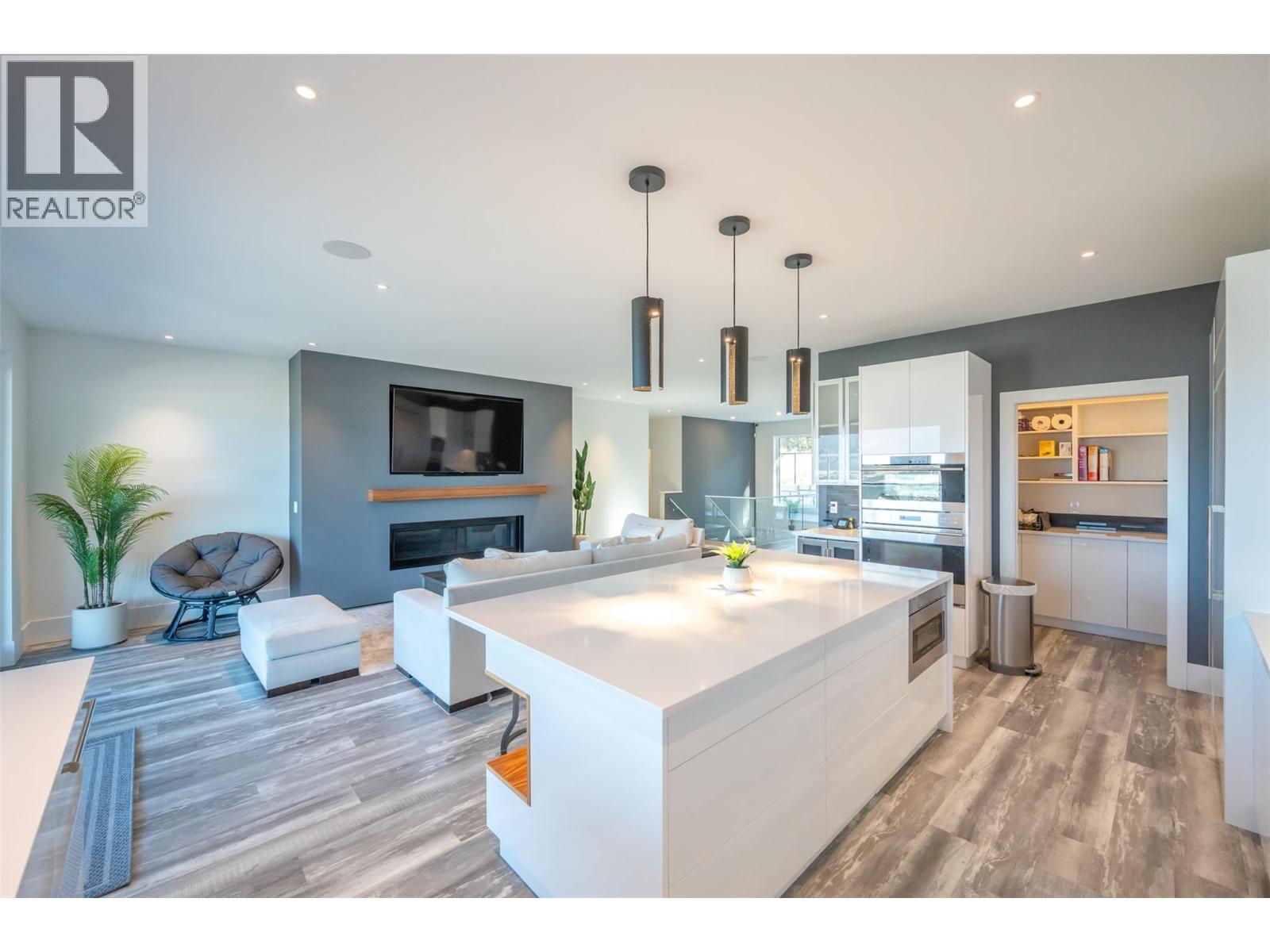 2776 Hawthorn Drive, Penticton, British Columbia  V2A 0C2 - Photo 10 - 10375703