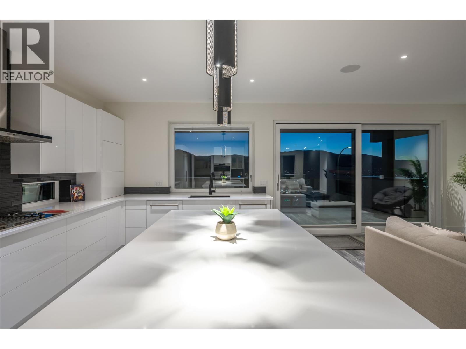 2776 Hawthorn Drive, Penticton, British Columbia  V2A 0C2 - Photo 17 - 10375703