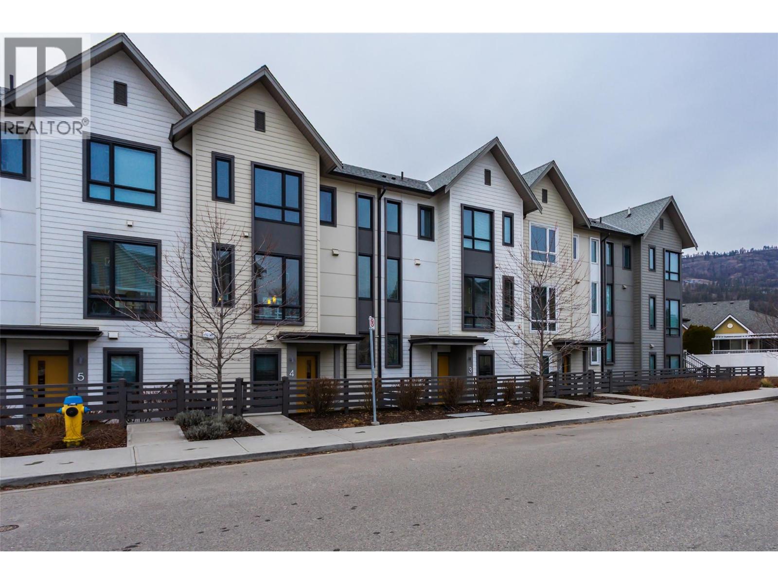 170 Celano Crescent Unit# 4, Kelowna, British Columbia  V1V 0B6 - Photo 2 - 10373502