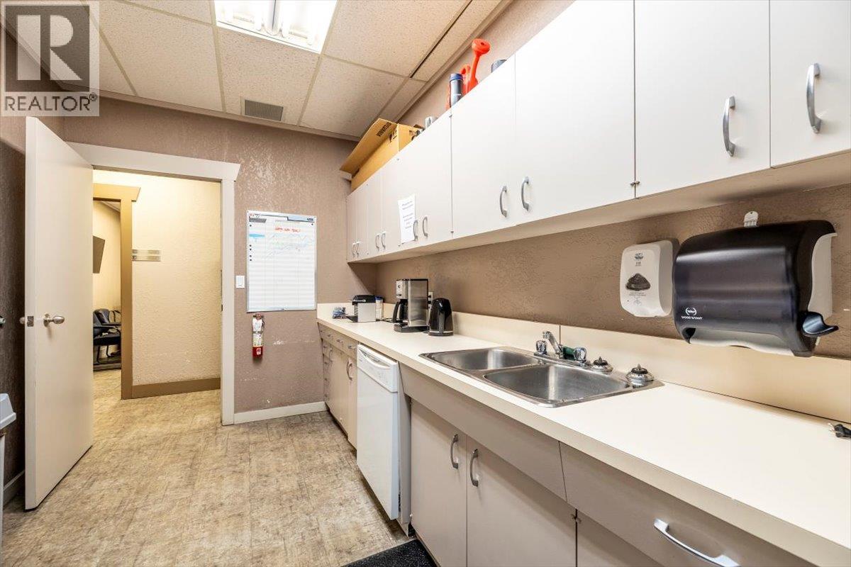 603 Pine Avenue, Sparwood, British Columbia  V0B 2G0 - Photo 19 - 10375618