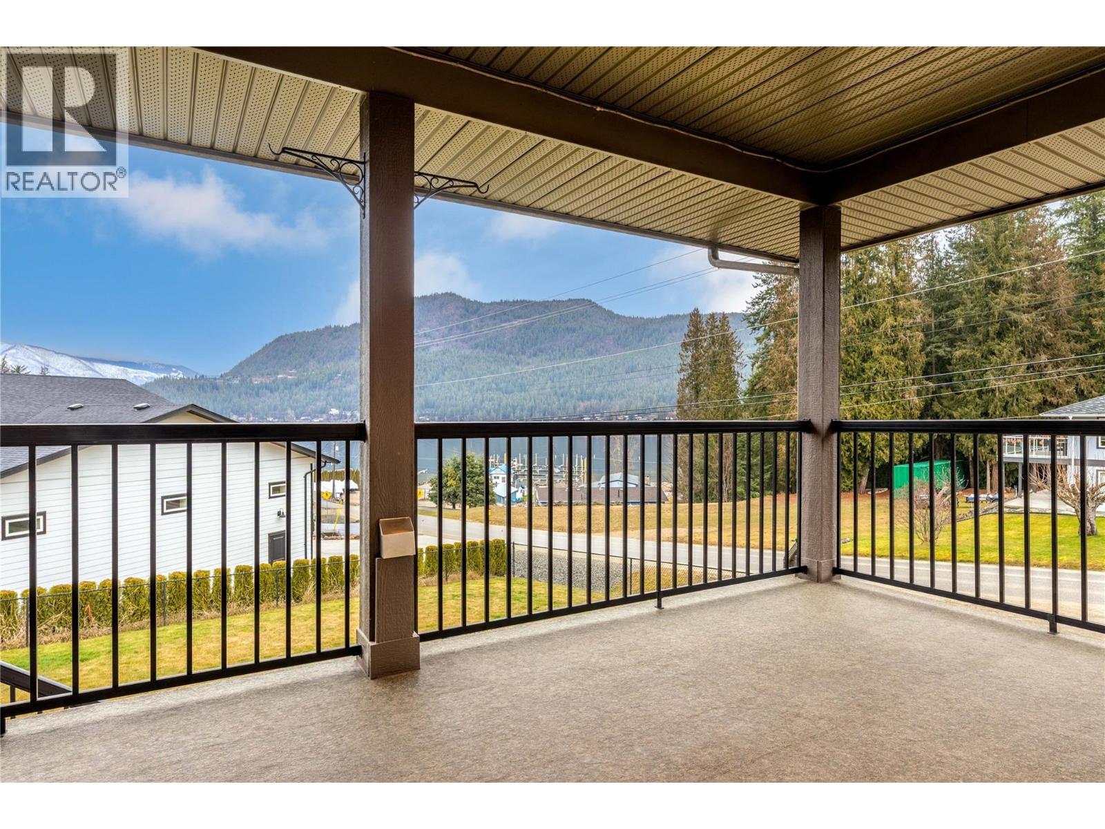 2483 Marine Place, Blind Bay, British Columbia  V0E 1H1 - Photo 26 - 10375705