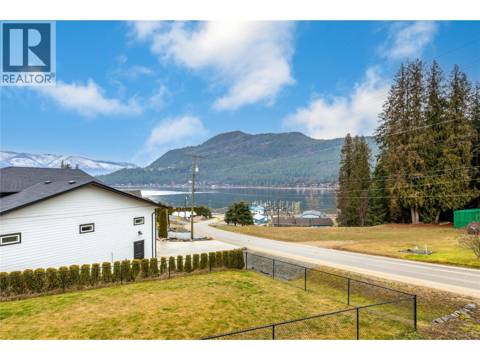2483 Marine Place, Blind Bay, British Columbia  V0E 1H1 - Photo 27 - 10375705