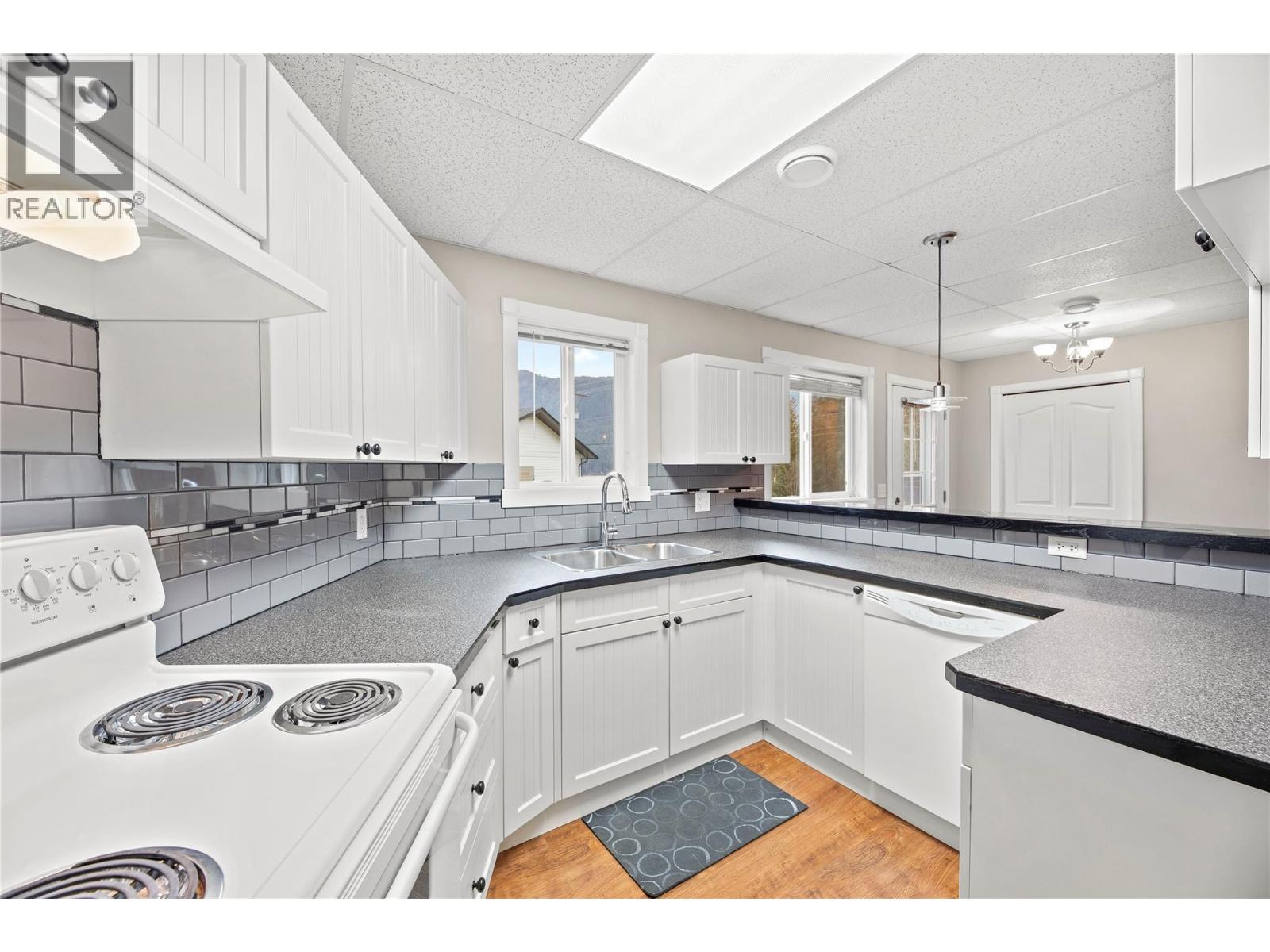 2483 Marine Place, Blind Bay, British Columbia  V0E 1H1 - Photo 43 - 10375705