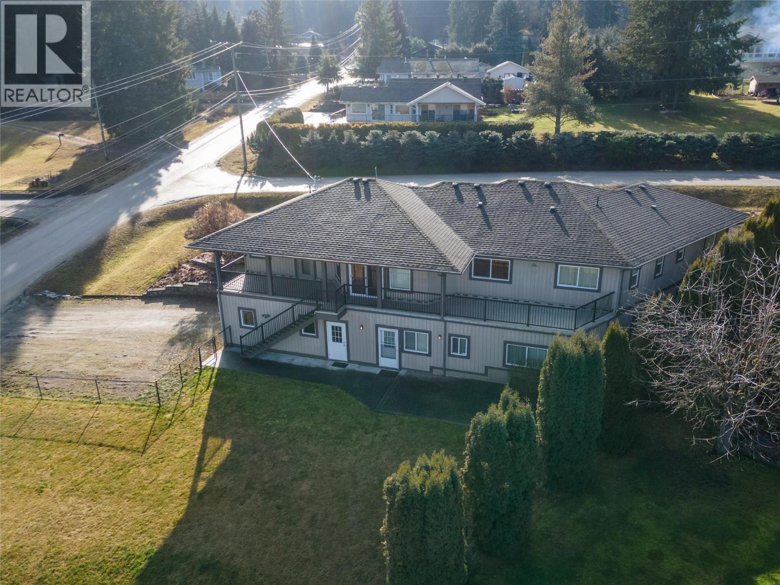 2483 Marine Place, Blind Bay, British Columbia  V0E 1H1 - Photo 6 - 10375705