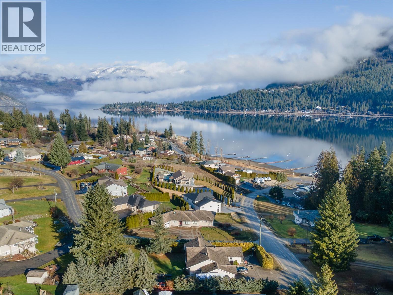 2483 Marine Place, Blind Bay, British Columbia  V0E 1H1 - Photo 9 - 10375705