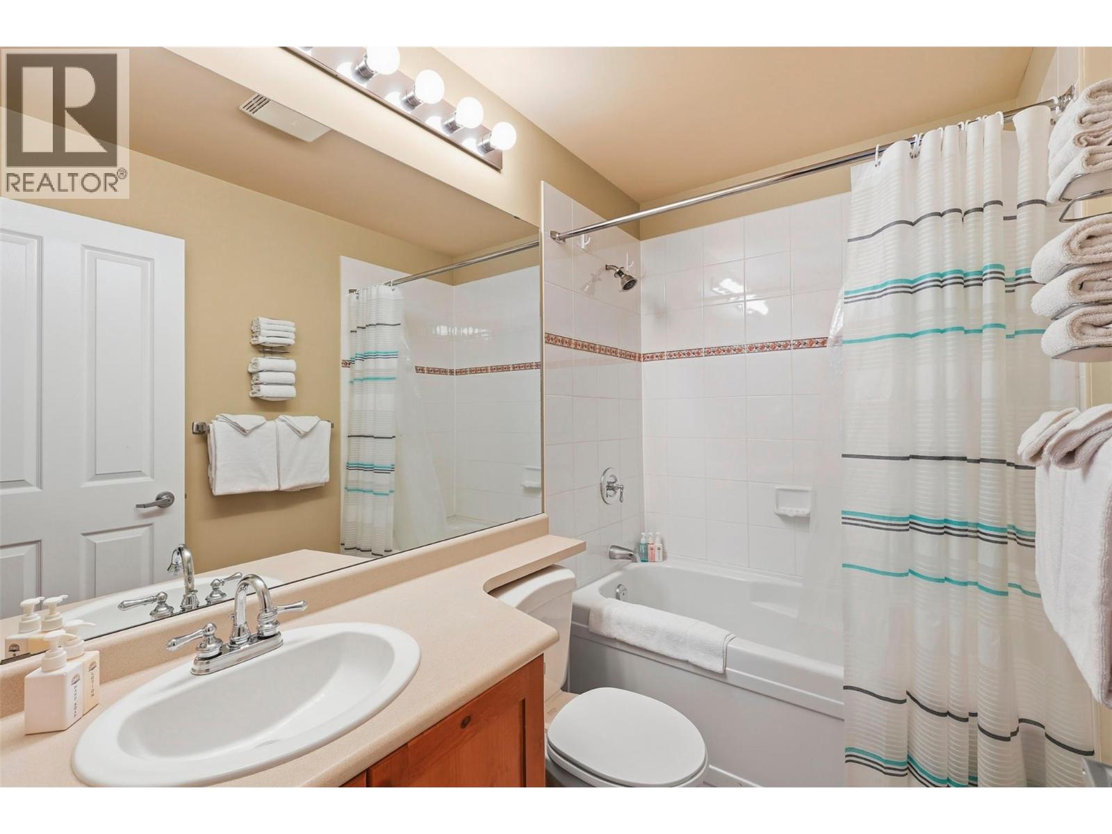 3190 Creekside Way Unit# 102, Sun Peaks, British Columbia  V0E 5N0 - Photo 23 - 10374949