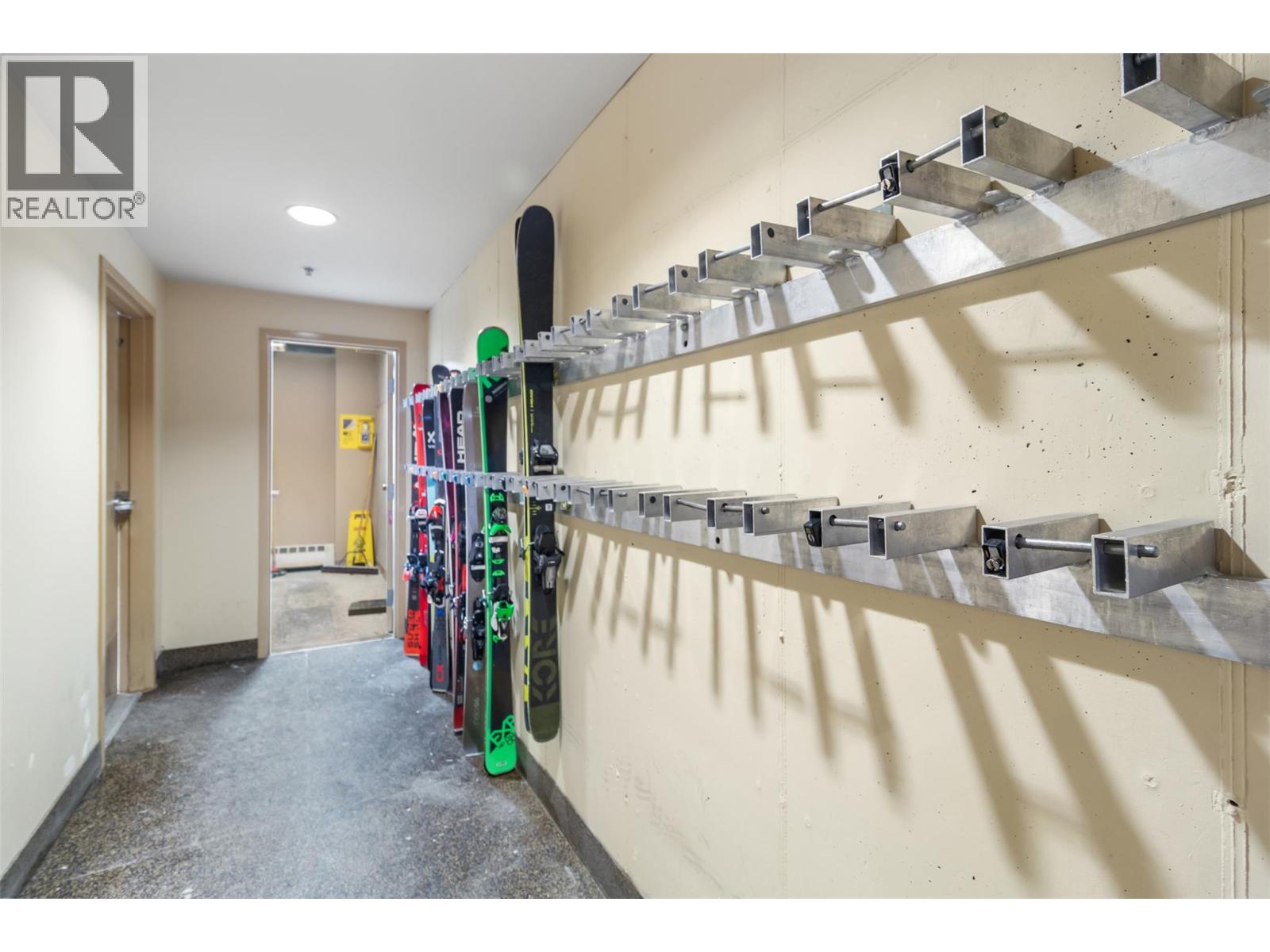 3190 Creekside Way Unit# 102, Sun Peaks, British Columbia  V0E 5N0 - Photo 30 - 10374949