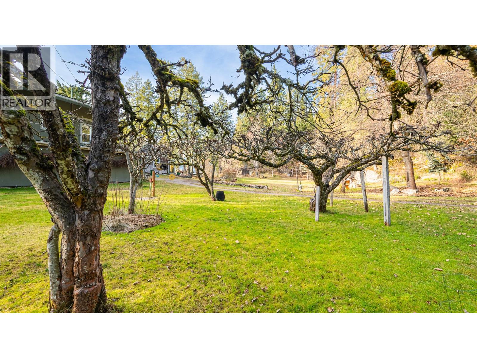 10333 3a Highway, Kuskanook, British Columbia  V0B 1A1 - Photo 53 - 10374180