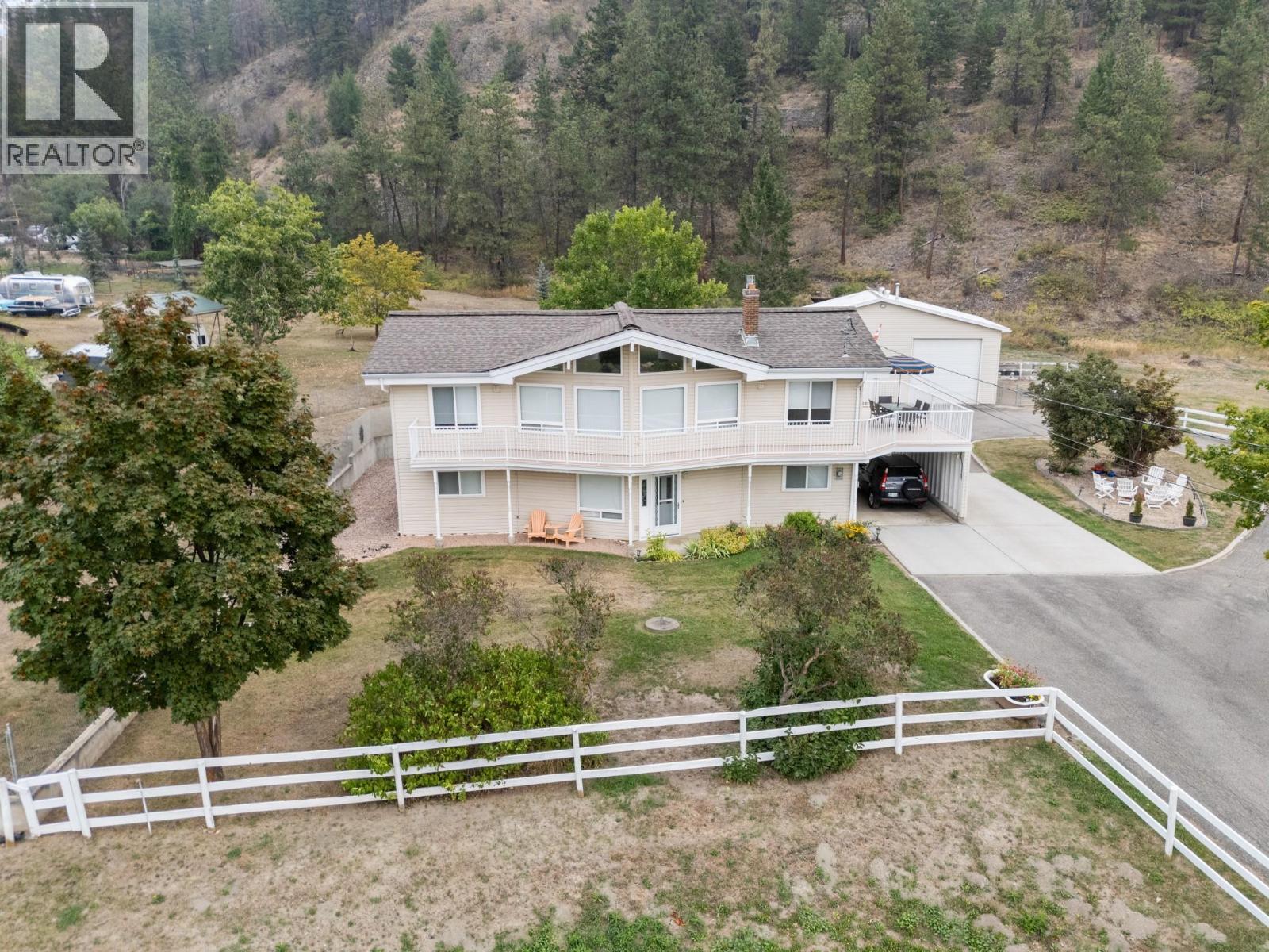 535 Curtis Road, Kelowna, British Columbia  V1V 2G6 - Photo 1 - 10371038