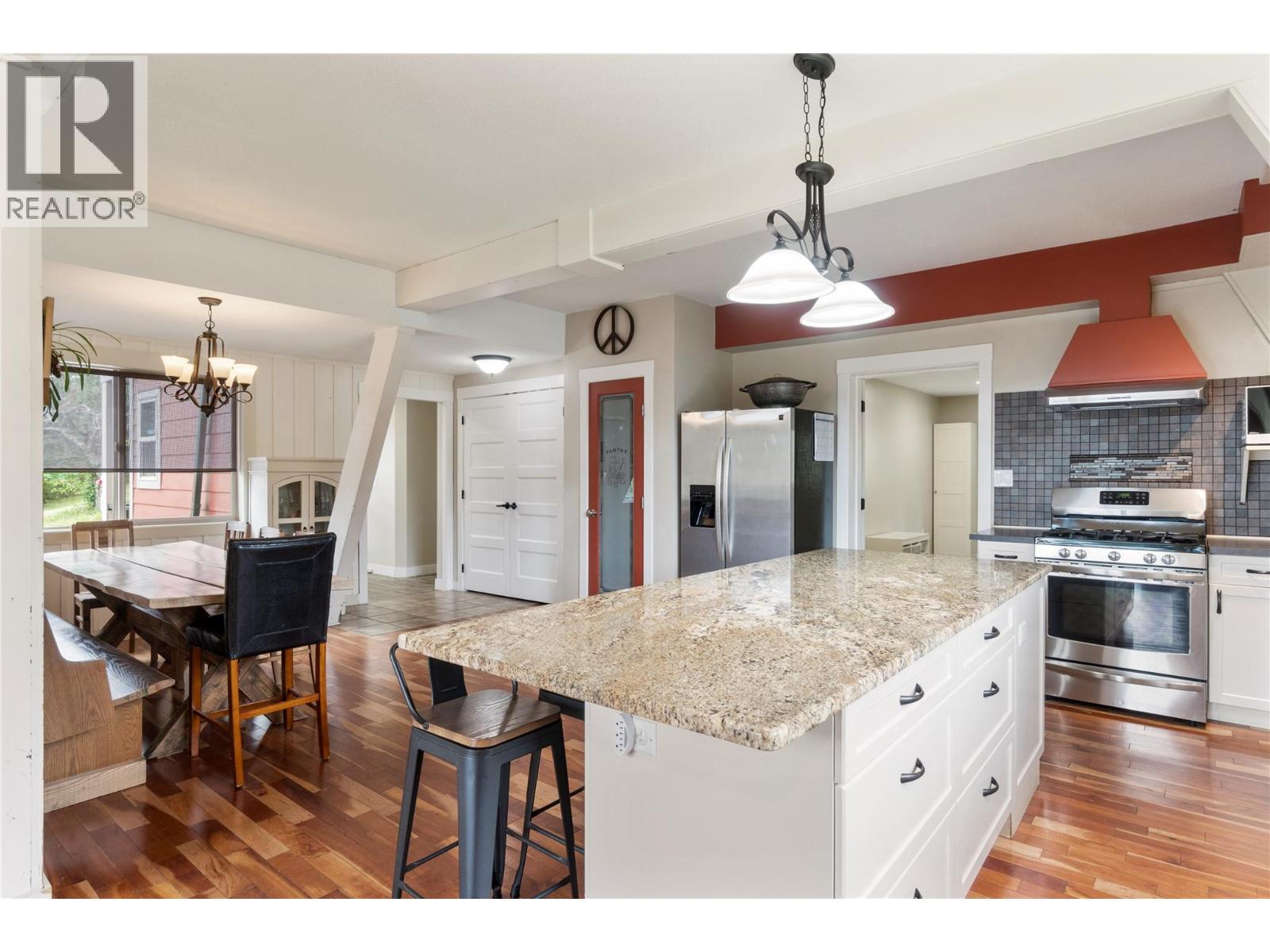 6551 40 Street Nw, Salmon Arm, British Columbia  V1E 3A5 - Photo 12 - 10375537