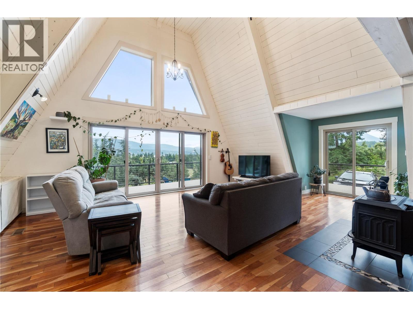 6551 40 Street Nw, Salmon Arm, British Columbia  V1E 3A5 - Photo 15 - 10375537