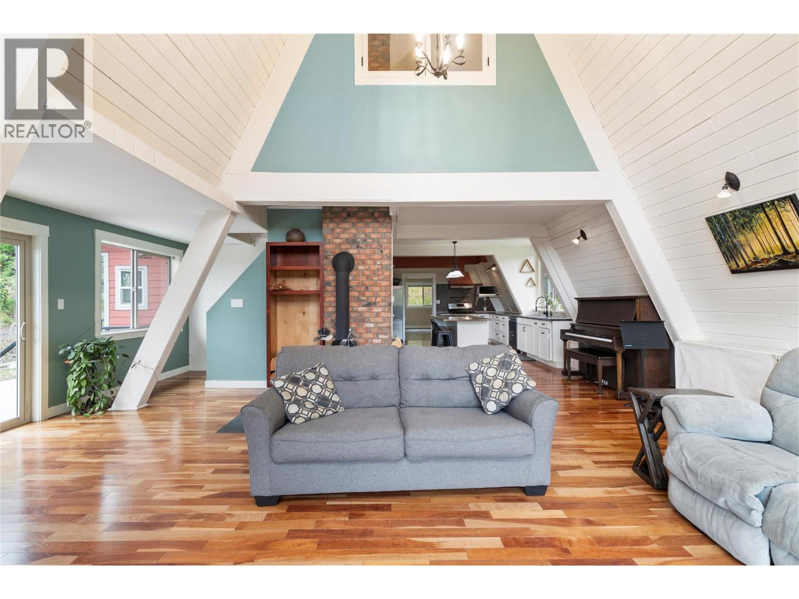 6551 40 Street Nw, Salmon Arm, British Columbia  V1E 3A5 - Photo 16 - 10375537