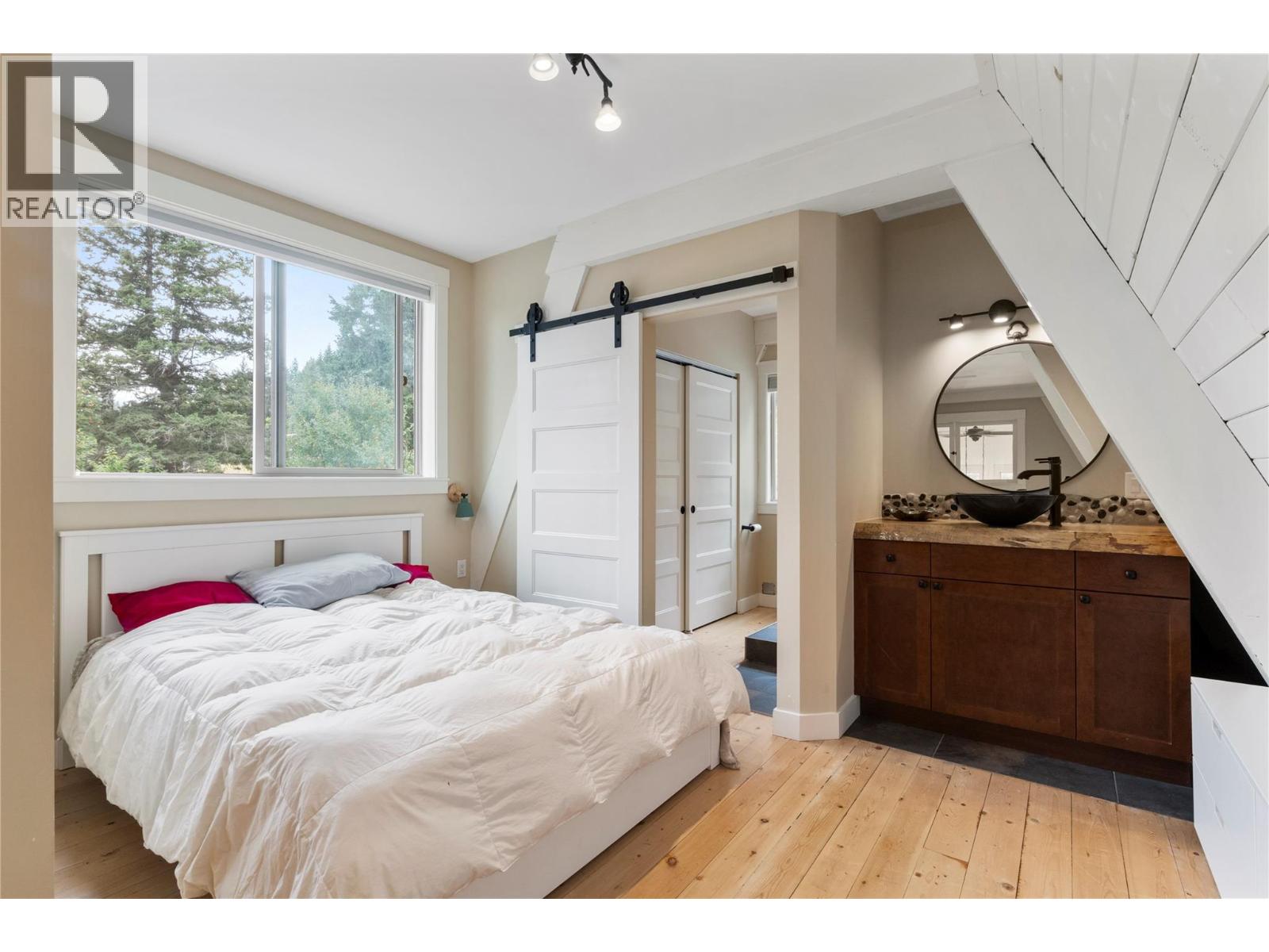 6551 40 Street Nw, Salmon Arm, British Columbia  V1E 3A5 - Photo 28 - 10375537