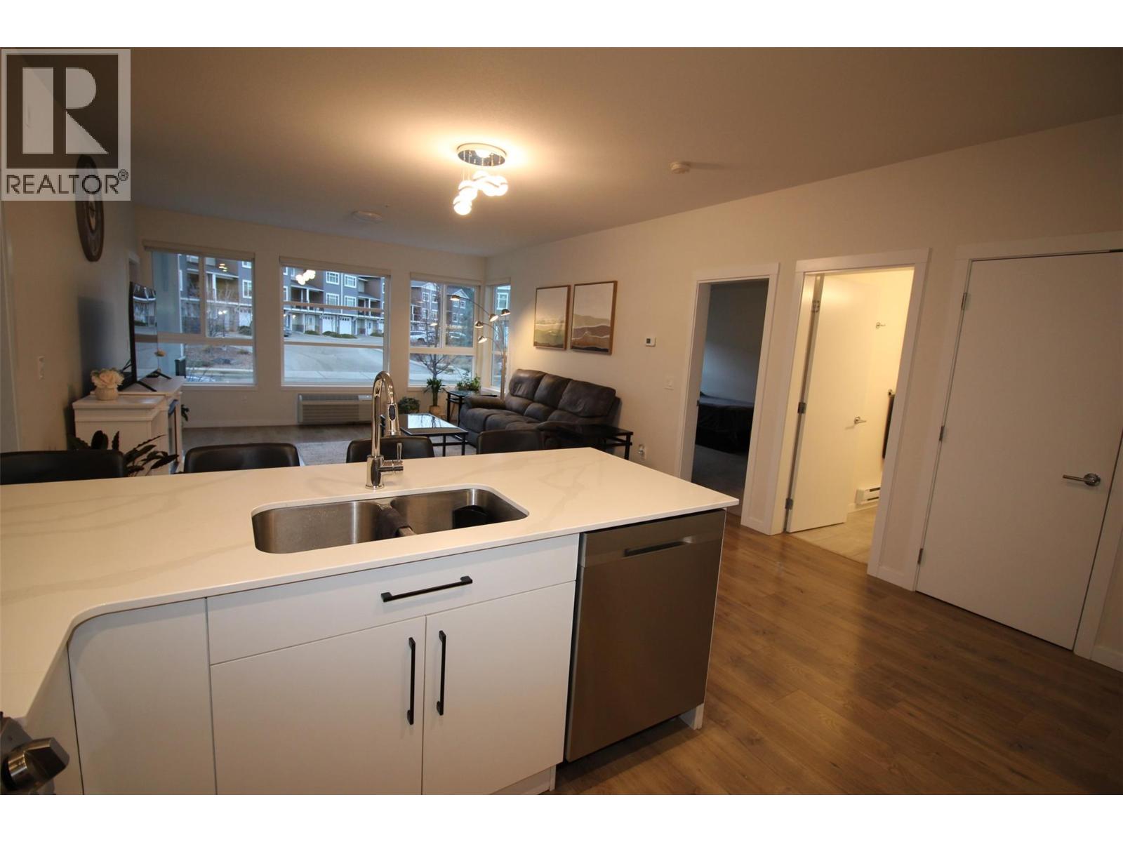 1880 Hugh Allan Drive Unit# 204, Kamloops, British Columbia  V1S 0E8 - Photo 13 - 10375748