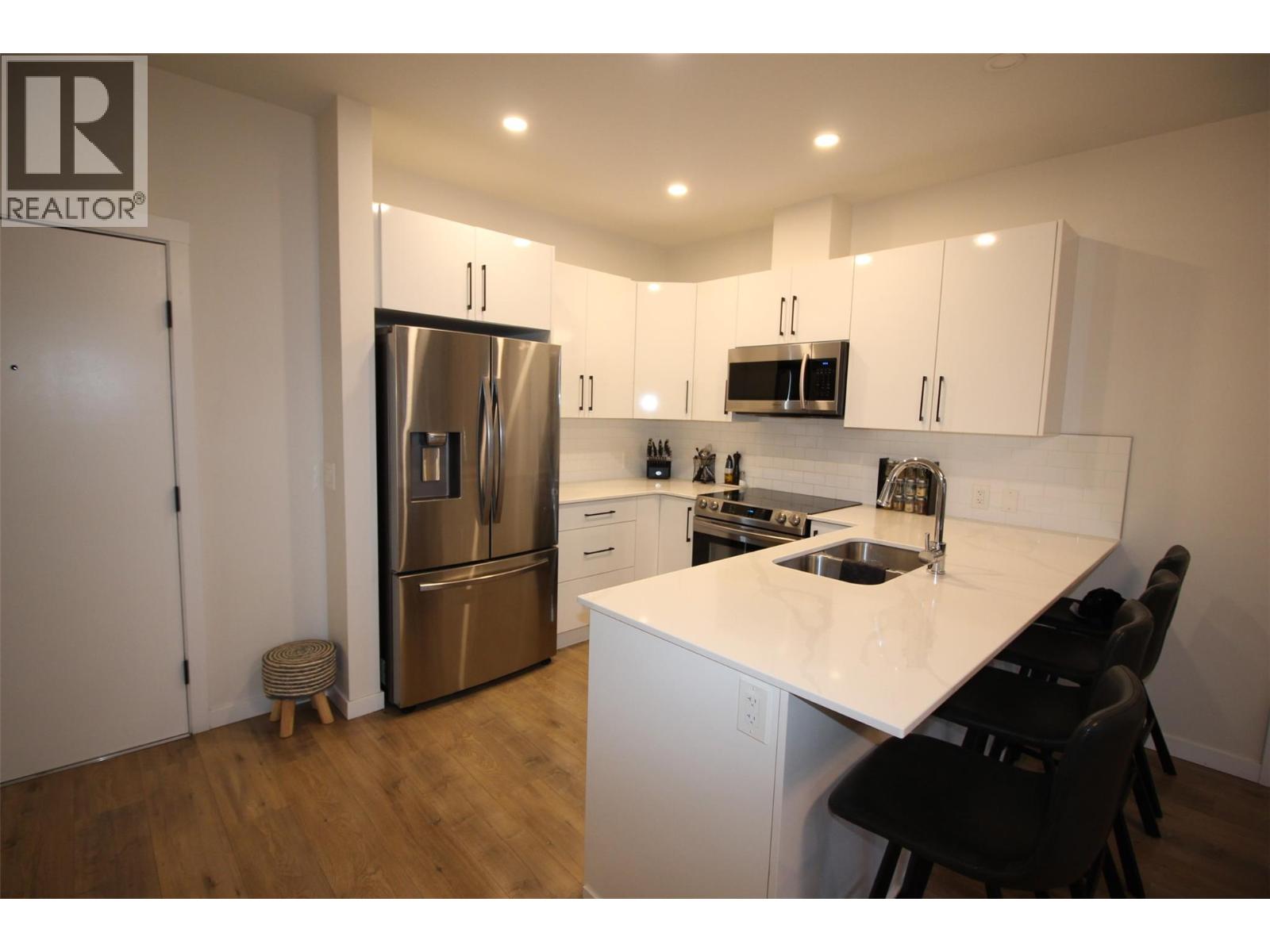 1880 Hugh Allan Drive Unit# 204, Kamloops, British Columbia  V1S 0E8 - Photo 8 - 10375748