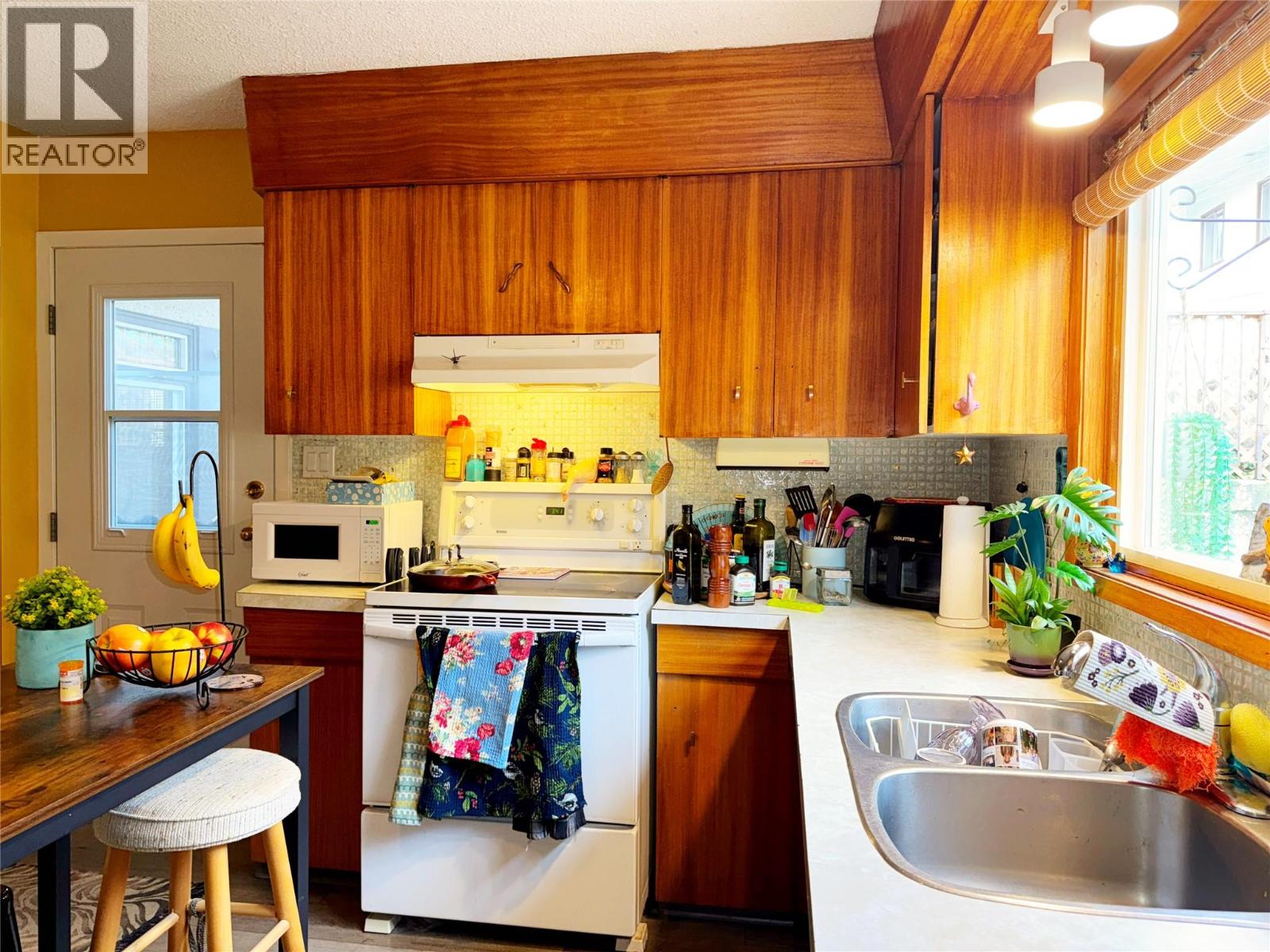 214 Wellington Avenue, Warfield, British Columbia  V1R 2K5 - Photo 10 - 10375596