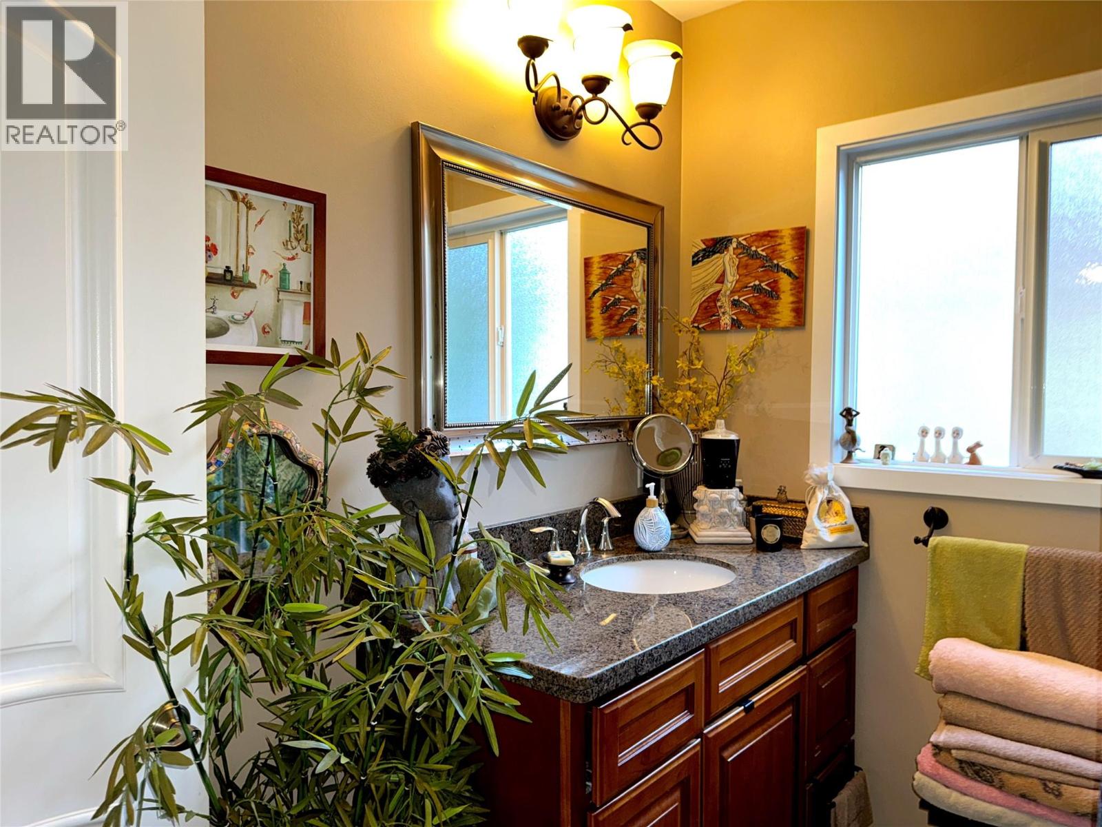 214 Wellington Avenue, Warfield, British Columbia  V1R 2K5 - Photo 14 - 10375596