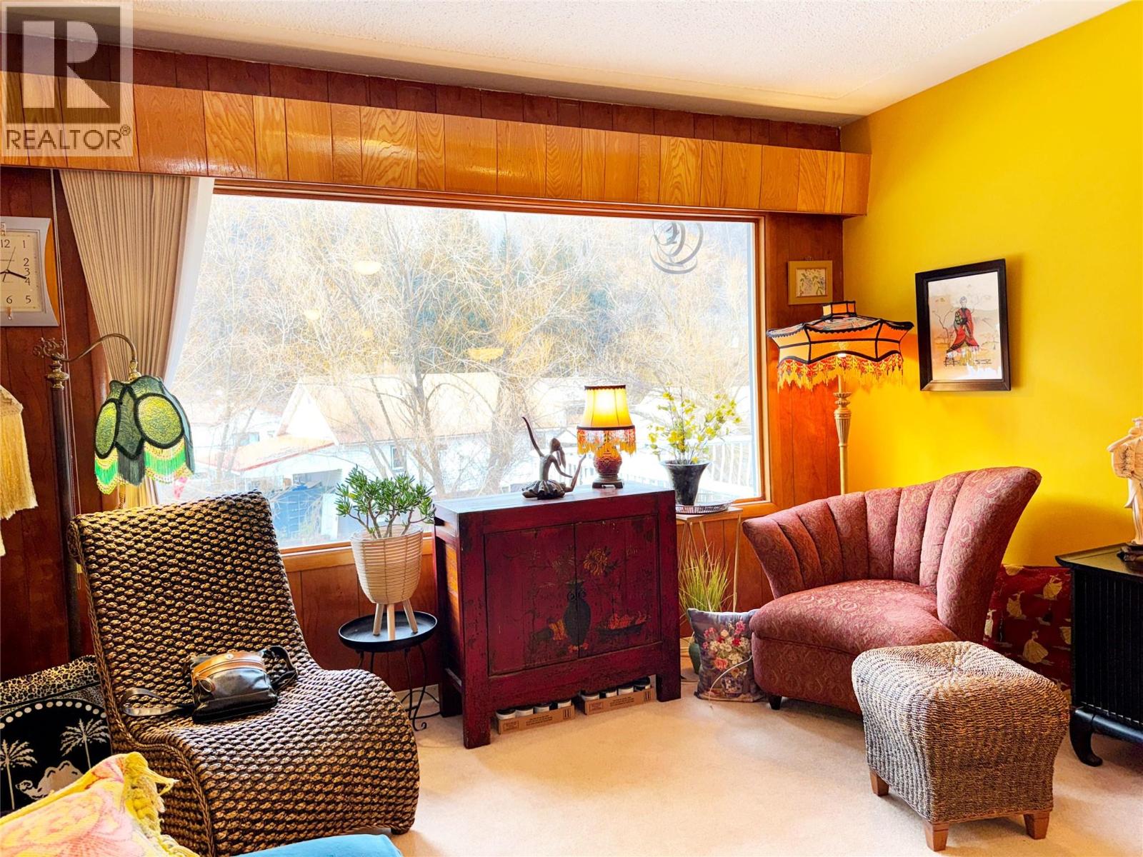 214 Wellington Avenue, Warfield, British Columbia  V1R 2K5 - Photo 3 - 10375596