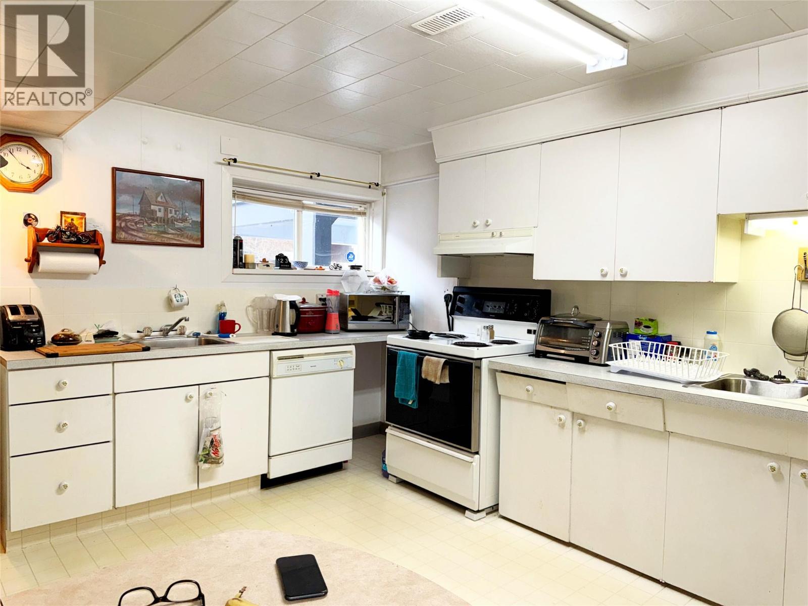 214 Wellington Avenue, Warfield, British Columbia  V1R 2K5 - Photo 32 - 10375596