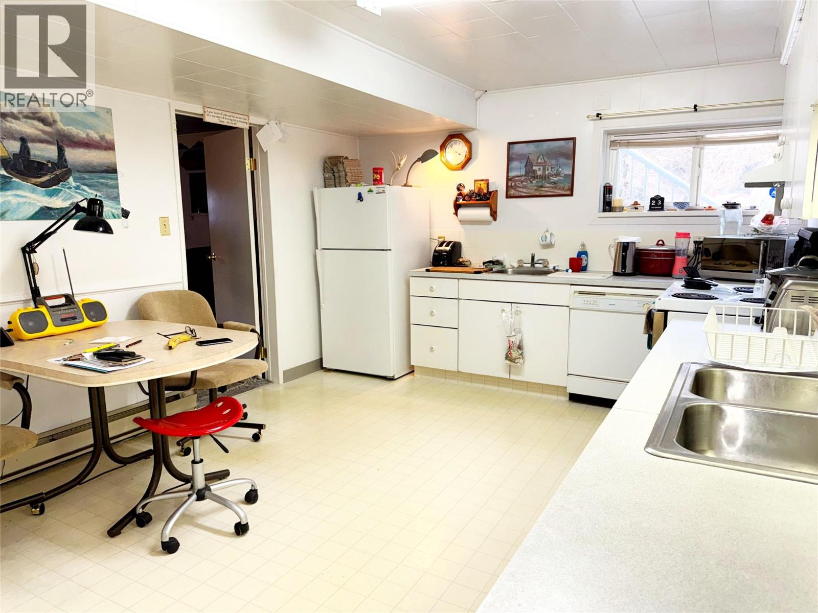 214 Wellington Avenue, Warfield, British Columbia  V1R 2K5 - Photo 33 - 10375596