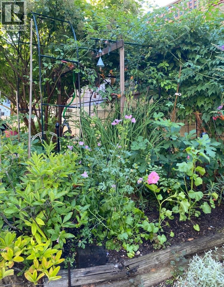 214 Wellington Avenue, Warfield, British Columbia  V1R 2K5 - Photo 40 - 10375596