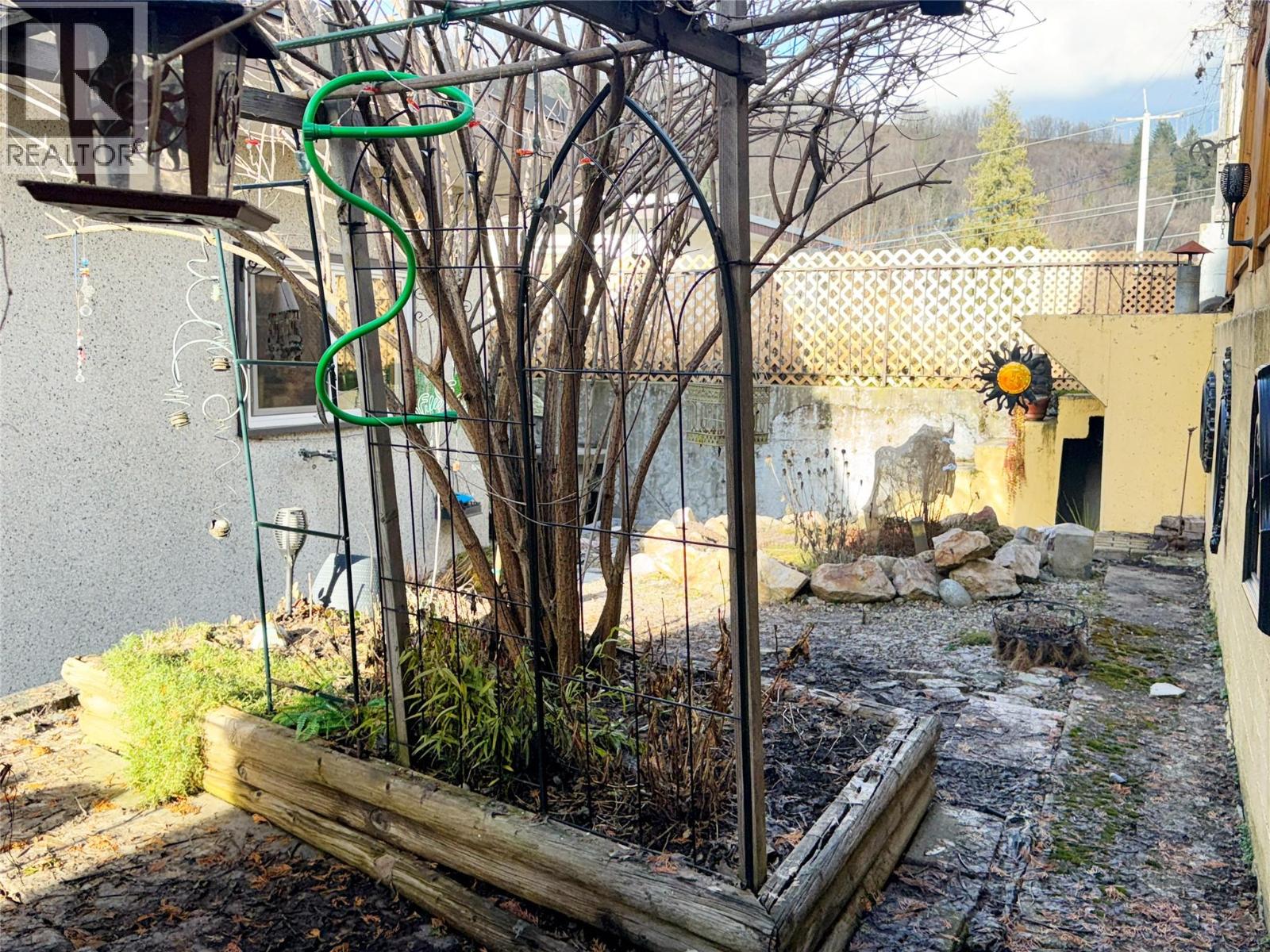 214 Wellington Avenue, Warfield, British Columbia  V1R 2K5 - Photo 47 - 10375596