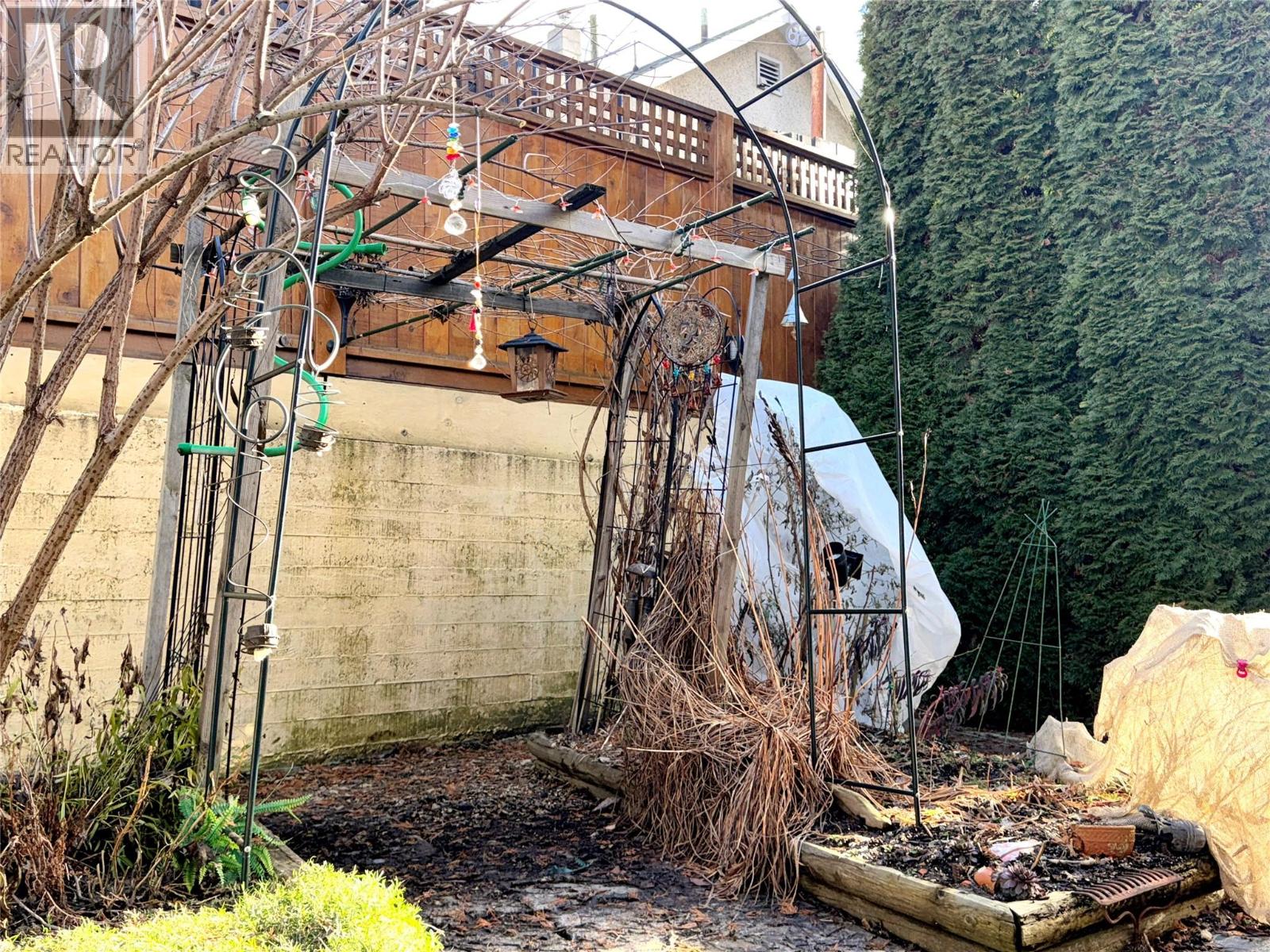 214 Wellington Avenue, Warfield, British Columbia  V1R 2K5 - Photo 49 - 10375596