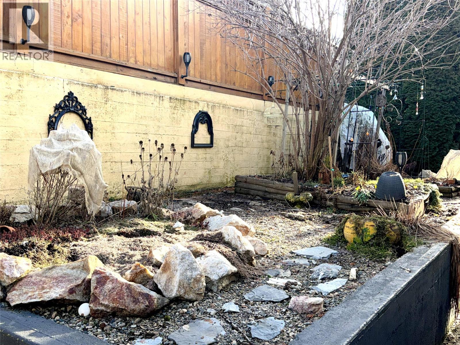 214 Wellington Avenue, Warfield, British Columbia  V1R 2K5 - Photo 50 - 10375596