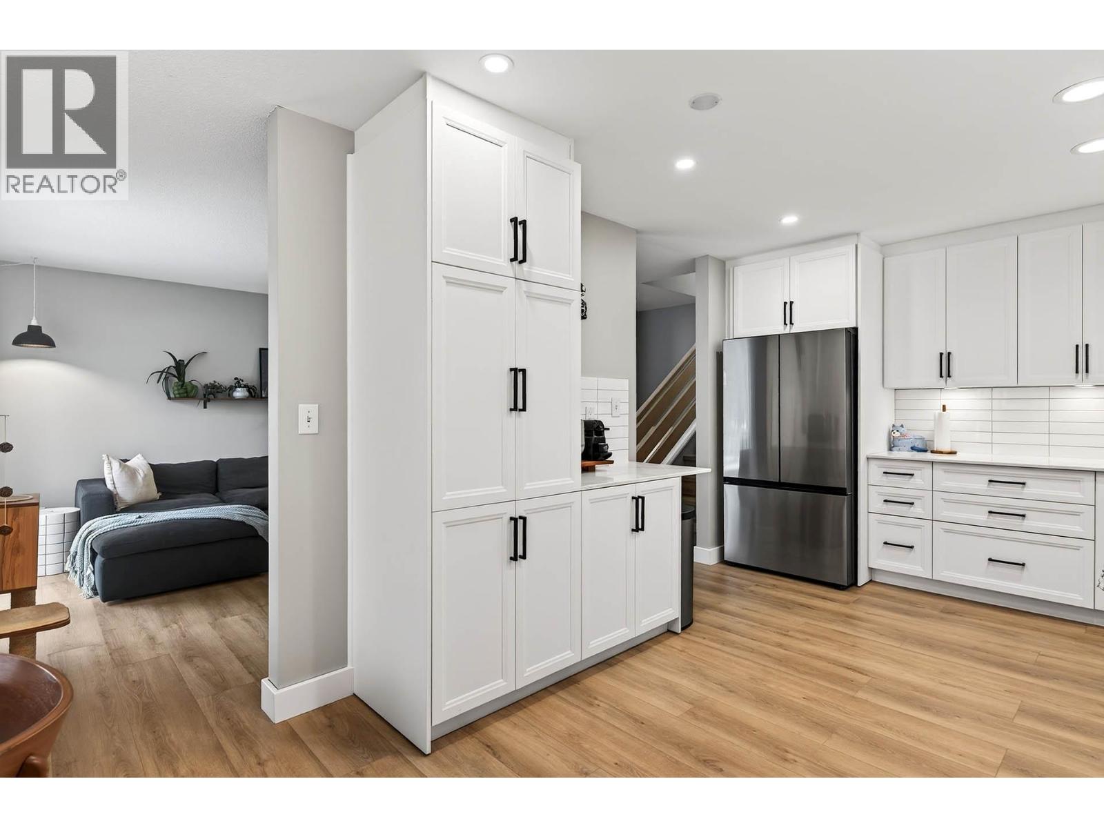 537 Gleneagles Drive, Kamloops, British Columbia  V2E 1X1 - Photo 8 - 10375580