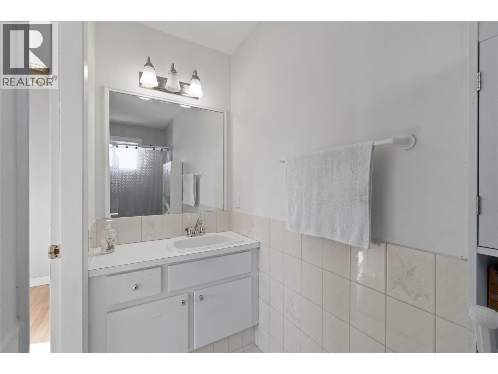 1144 Pembroke Avenue, Kamloops, British Columbia  V2B 7W6 - Photo 14 - 10375477