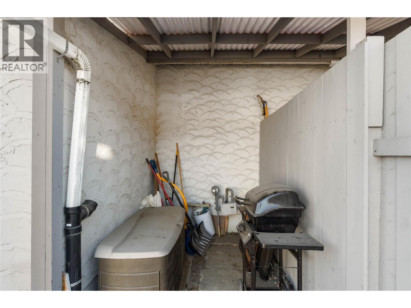 1144 Pembroke Avenue, Kamloops, British Columbia  V2B 7W6 - Photo 29 - 10375477