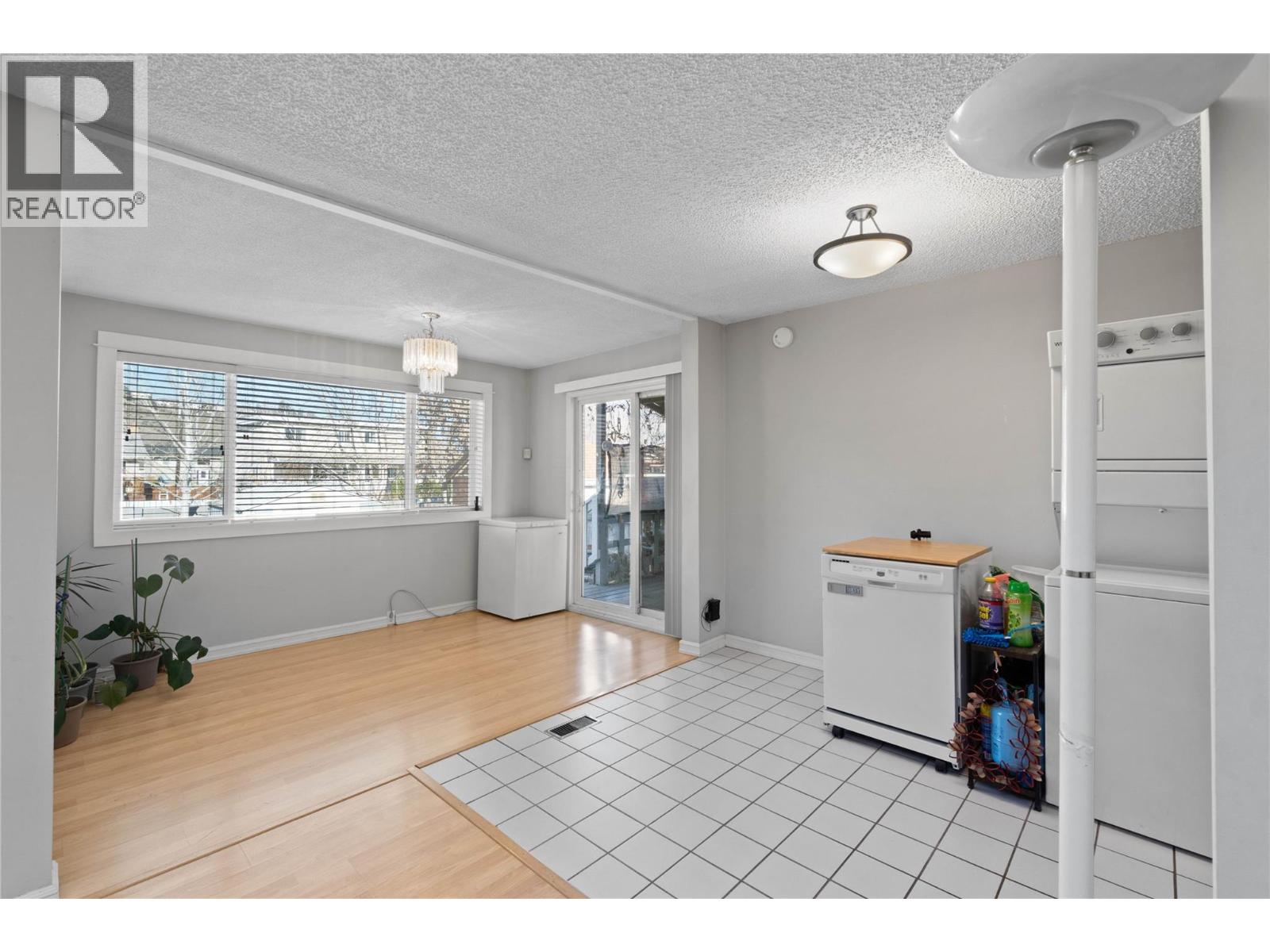 1144 Pembroke Avenue, Kamloops, British Columbia  V2B 7W6 - Photo 4 - 10375477