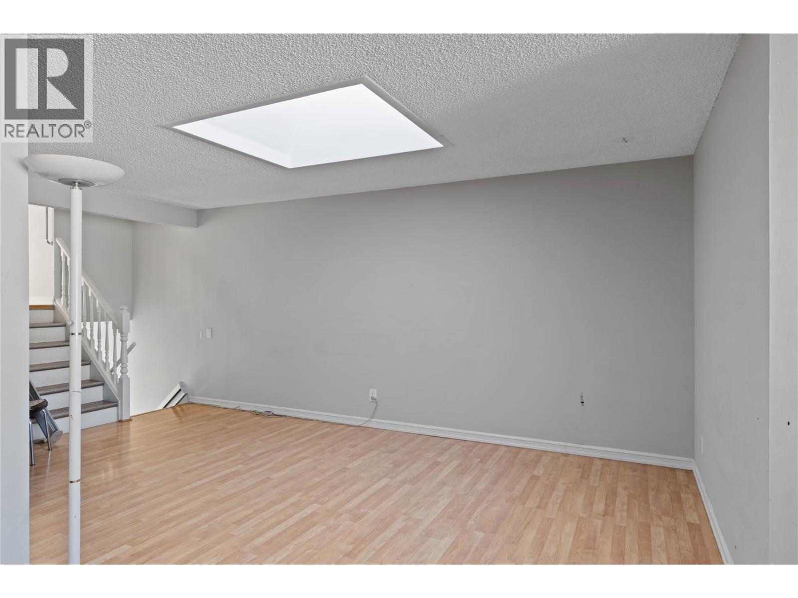 1144 Pembroke Avenue, Kamloops, British Columbia  V2B 7W6 - Photo 9 - 10375477