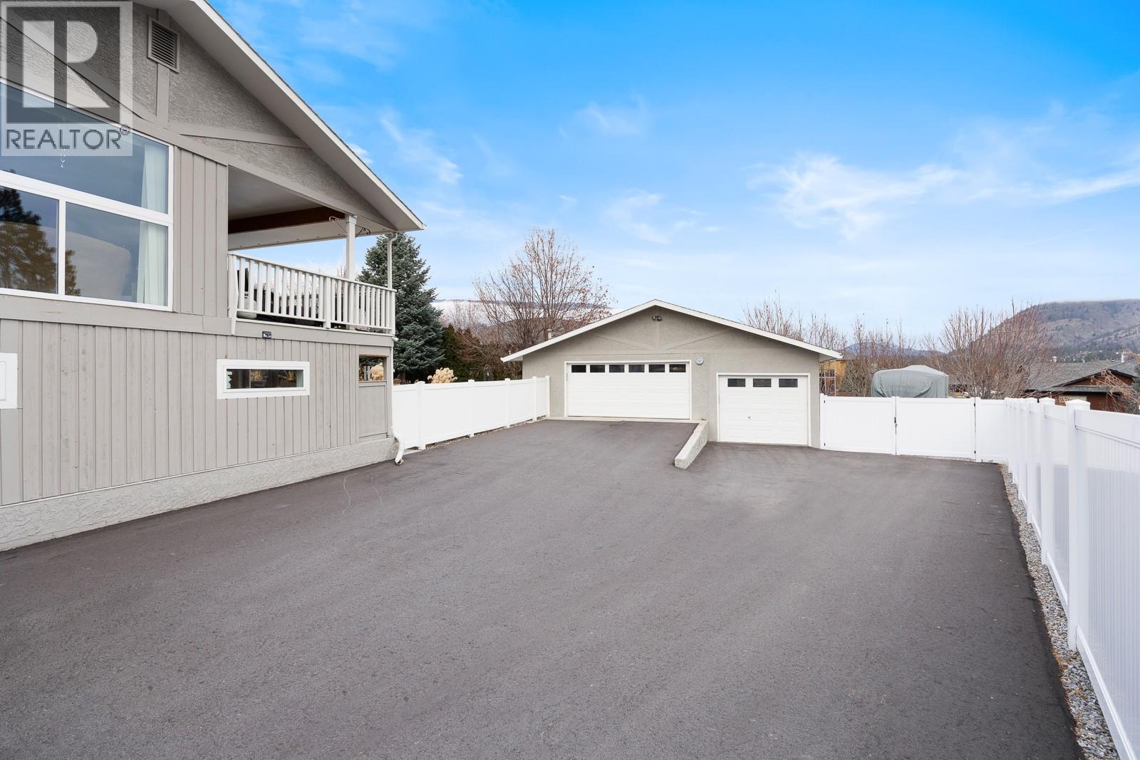 2140 Peters Road, West Kelowna, British Columbia  V4T 2C4 - Photo 3 - 10375246