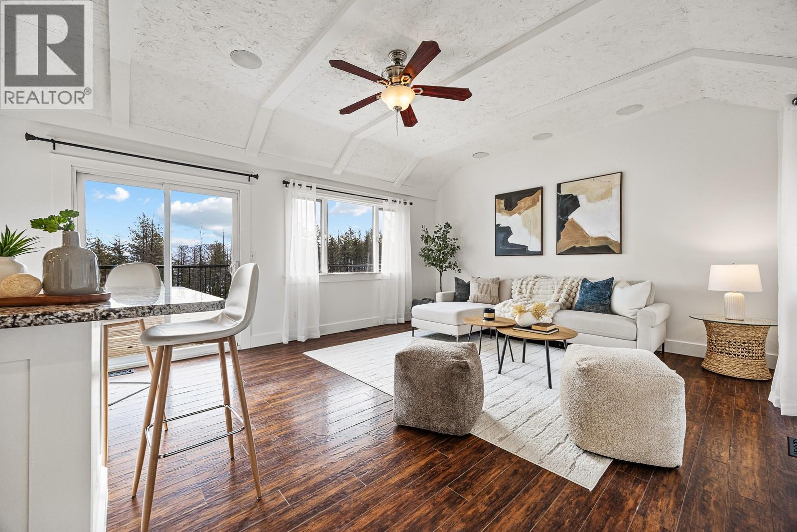 674 Udell Road, Vernon, British Columbia  V1H 2E3 - Photo 3 - 10374834