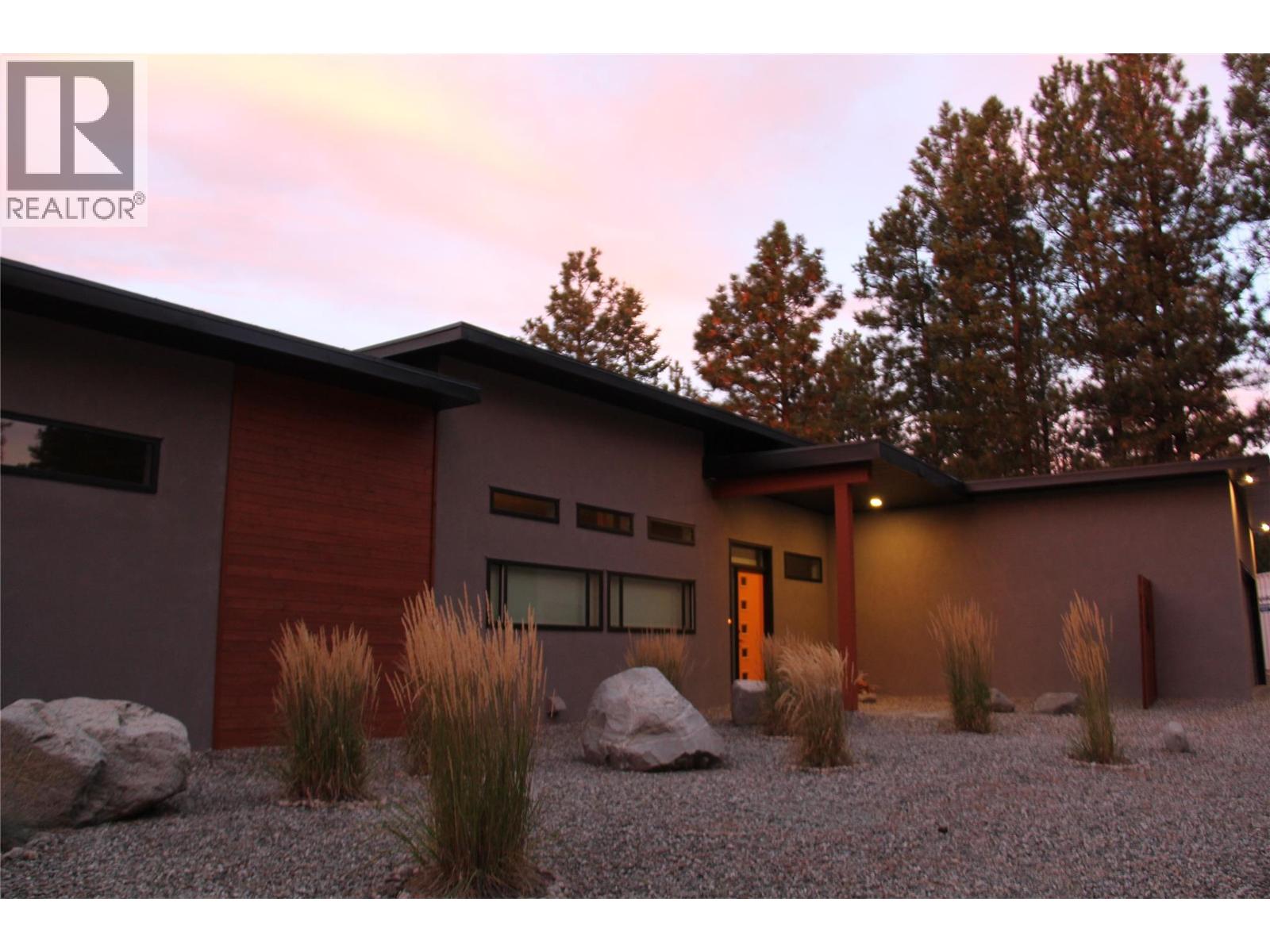 220 Sasquatch Trail, Osoyoos, British Columbia  V0H 1V0 - Photo 2 - 10375549