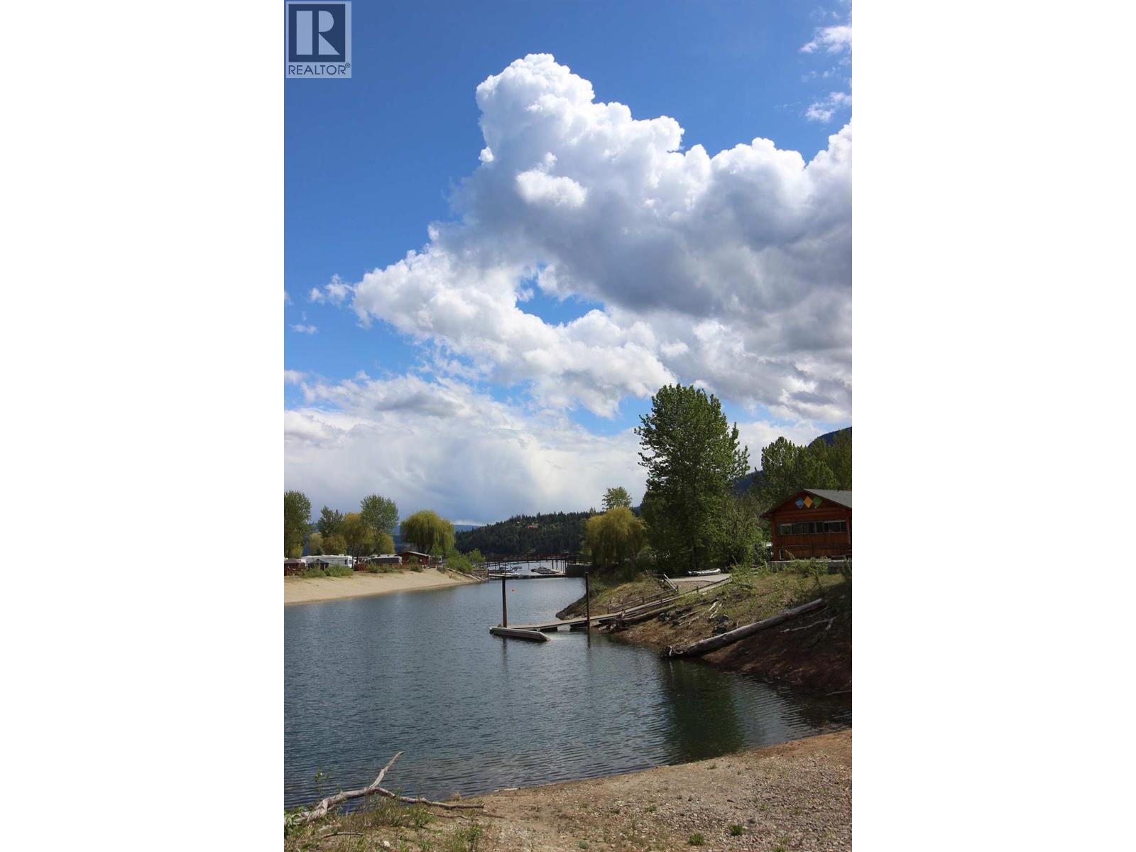 13 Marina Way, Lee Creek, British Columbia  V0E 1M4 - Photo 15 - 10374352