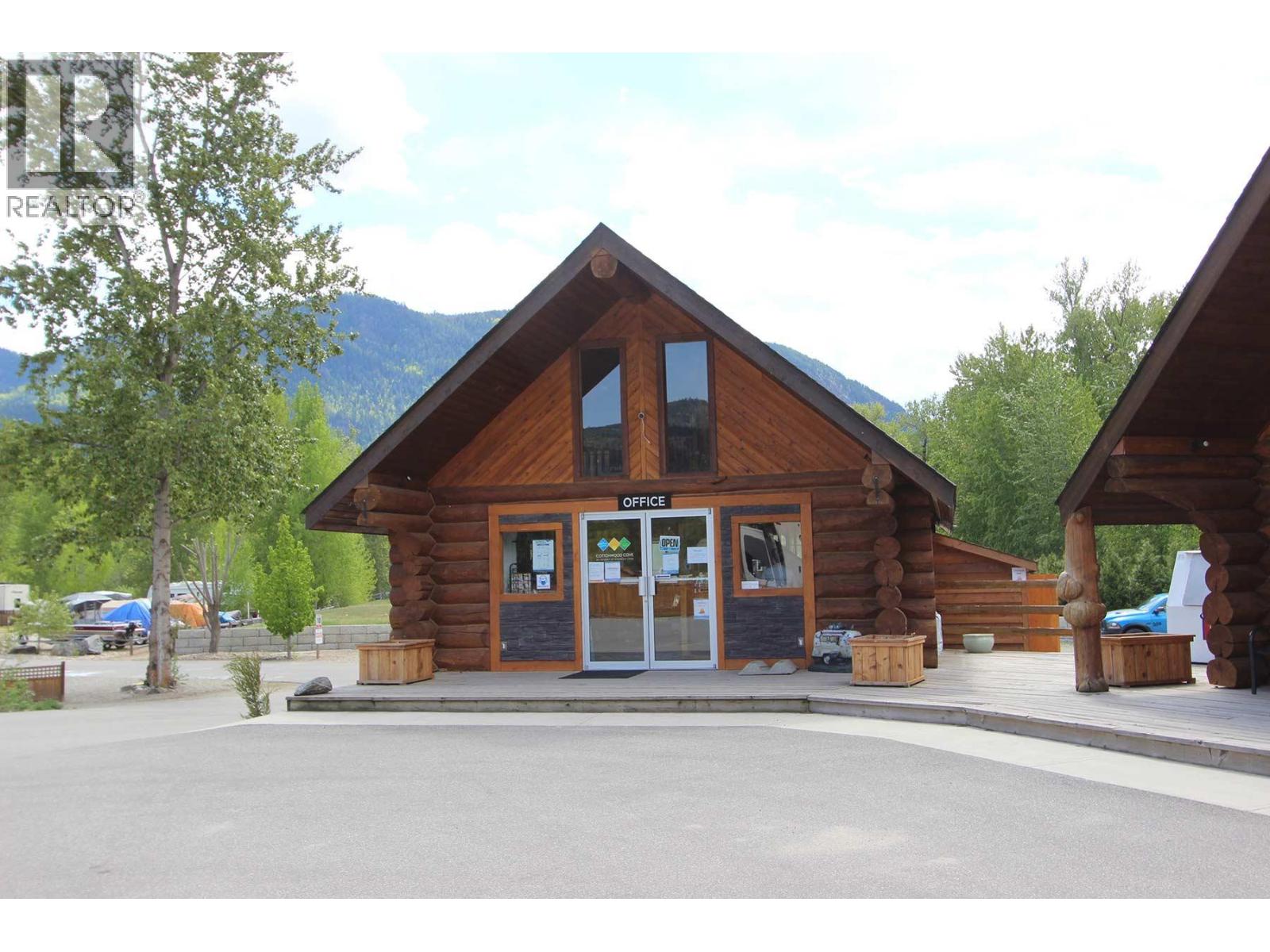 13 Marina Way, Lee Creek, British Columbia  V0E 1M4 - Photo 22 - 10374352