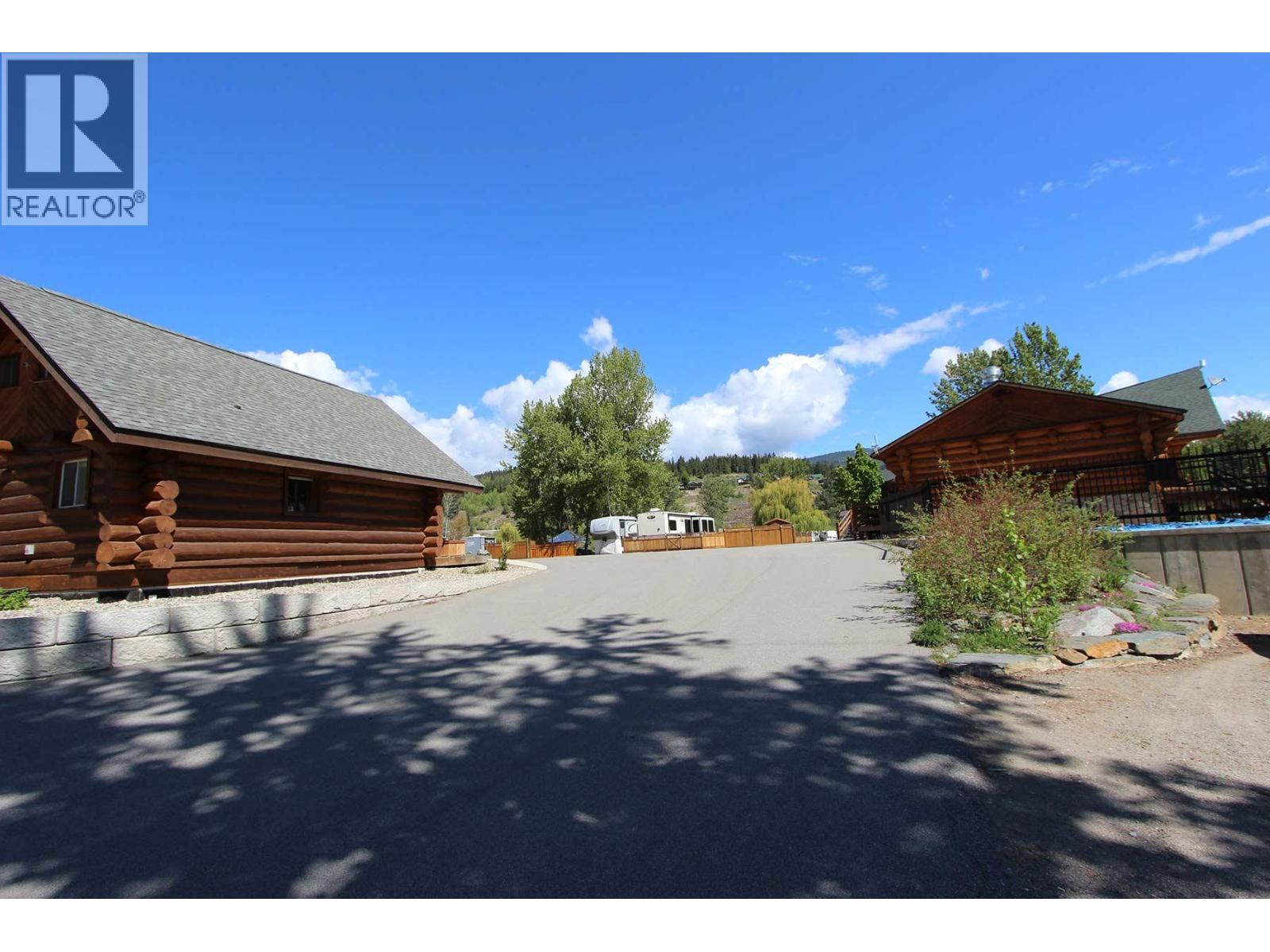 13 Marina Way, Lee Creek, British Columbia  V0E 1M4 - Photo 28 - 10374352