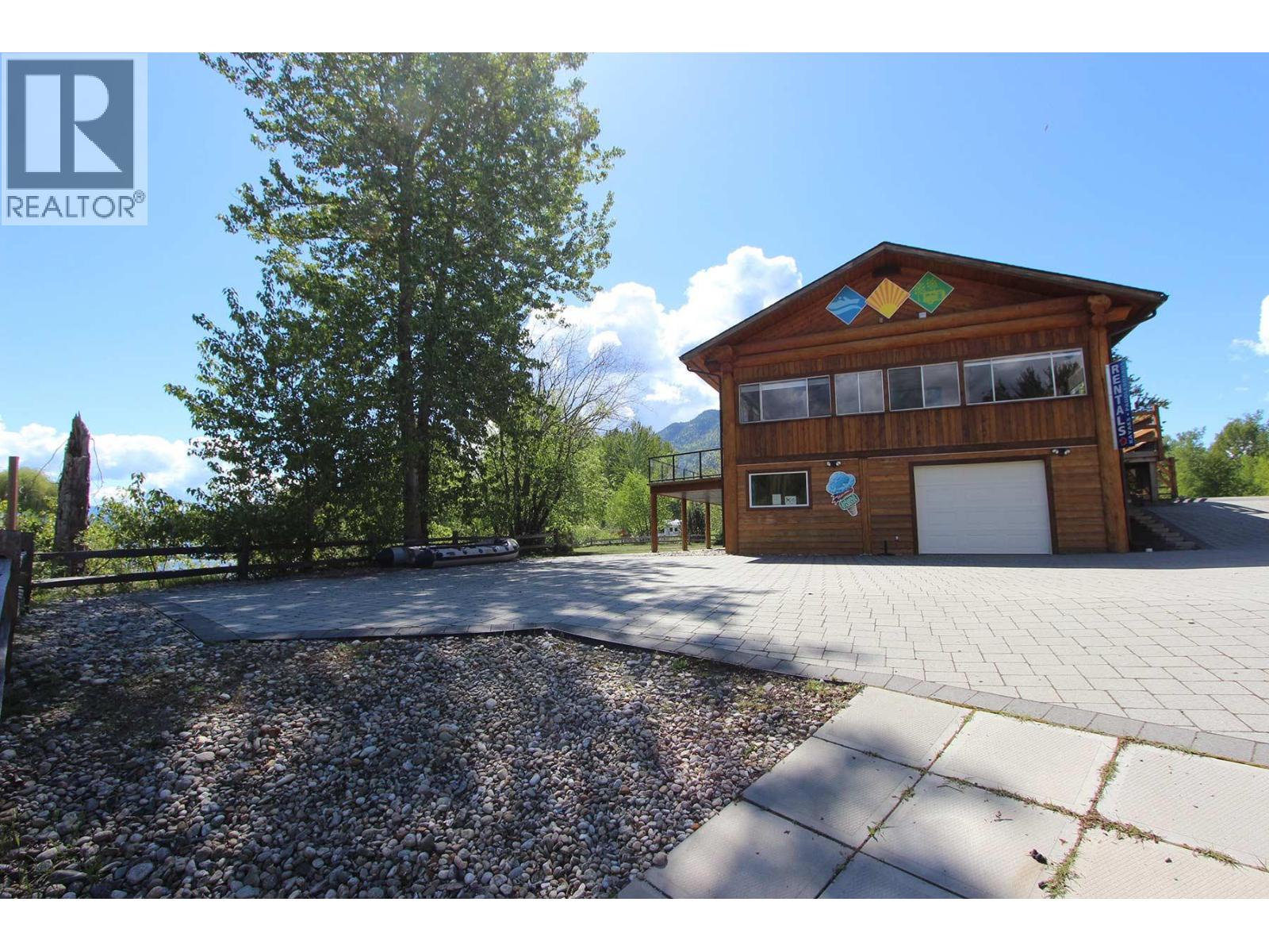 13 Marina Way, Lee Creek, British Columbia  V0E 1M4 - Photo 30 - 10374352