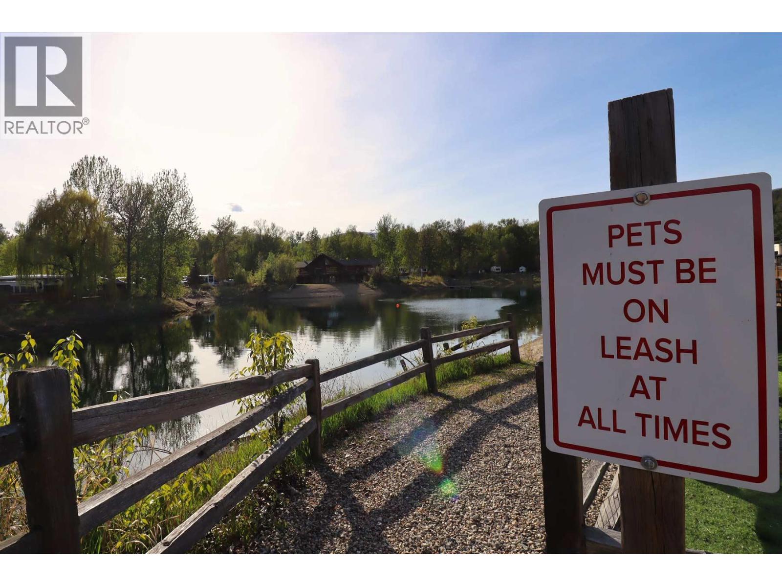 13 Marina Way, Lee Creek, British Columbia  V0E 1M4 - Photo 38 - 10374352