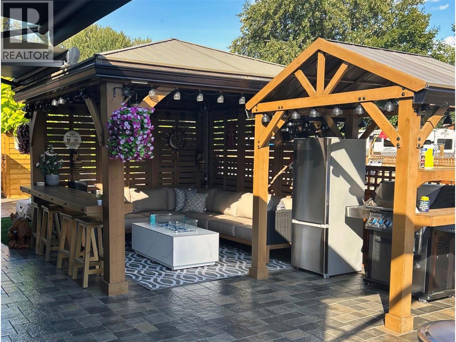 4 Eagle Lane, Lee Creek, British Columbia  V0E 1M4 - Photo 10 - 10375498