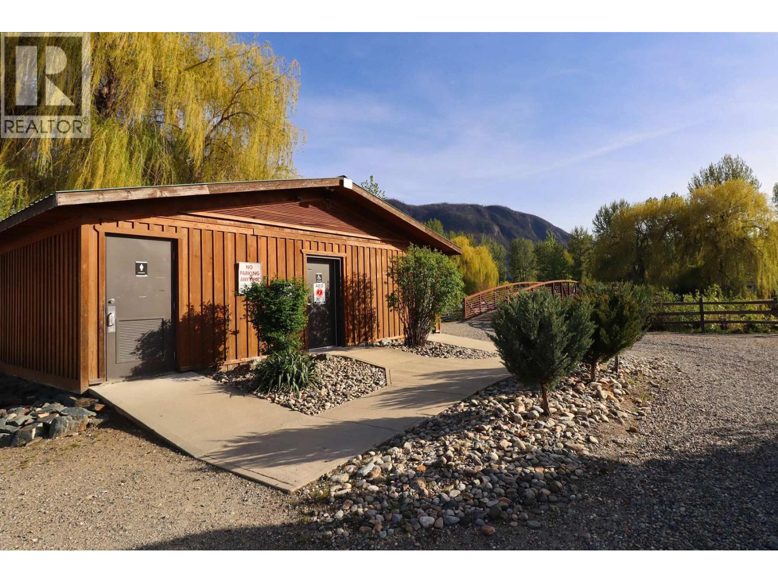 4 Eagle Lane, Lee Creek, British Columbia  V0E 1M4 - Photo 51 - 10375498