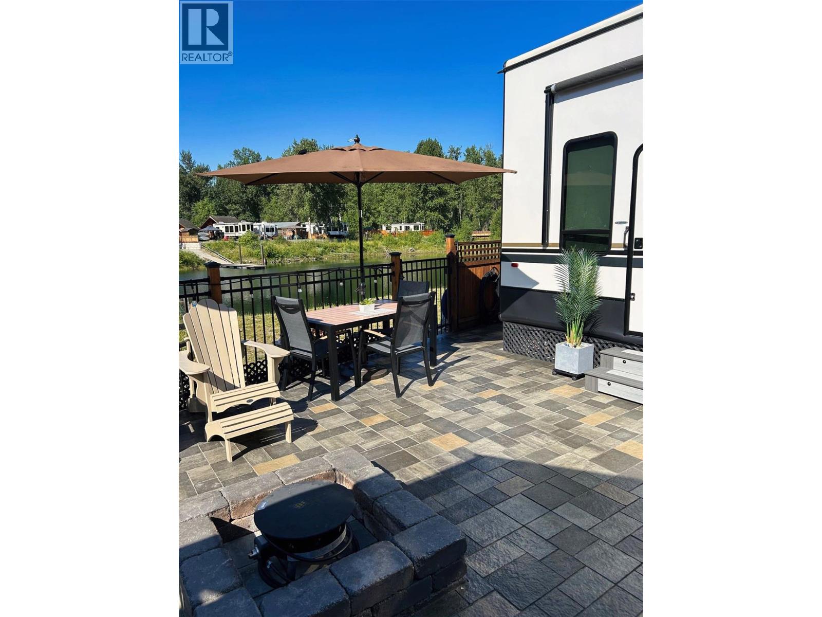 4 Eagle Lane, Lee Creek, British Columbia  V0E 1M4 - Photo 6 - 10375498