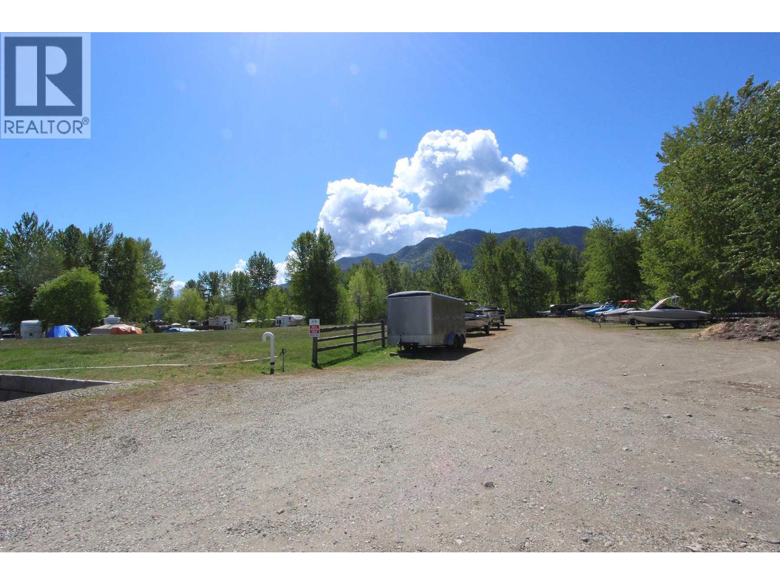 4 Eagle Lane, Lee Creek, British Columbia  V0E 1M4 - Photo 67 - 10375498