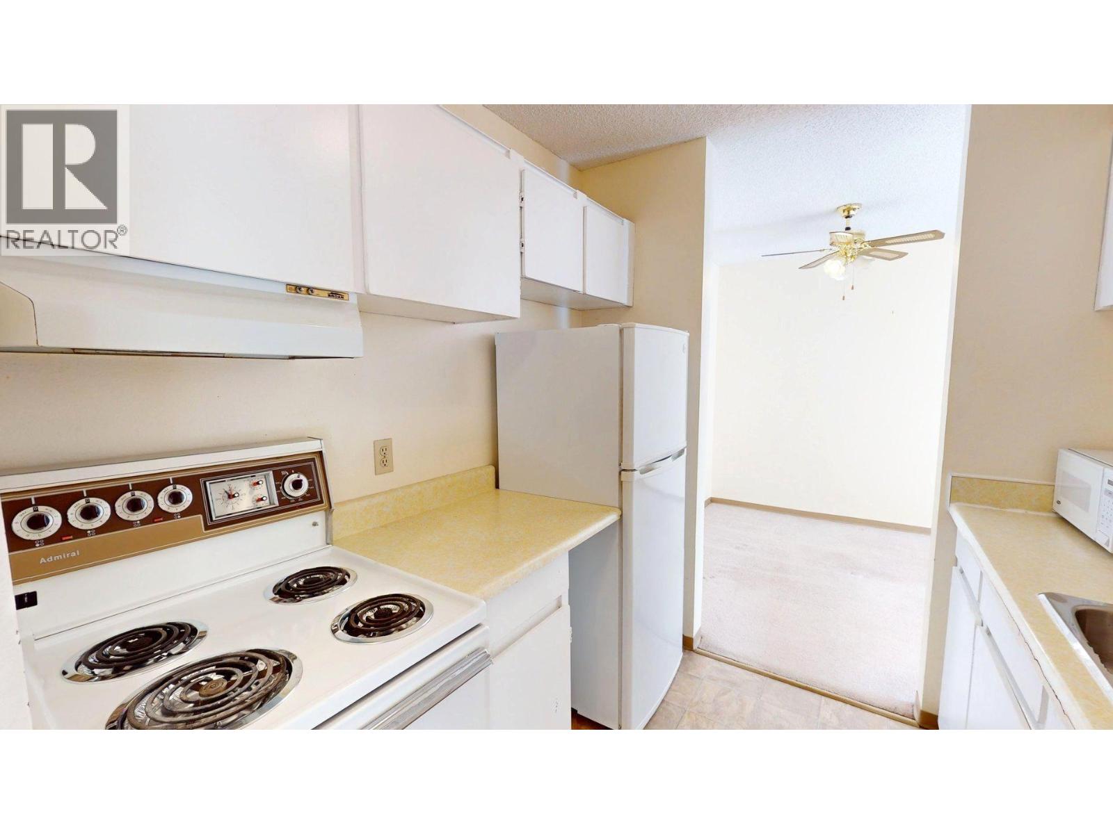 1804 Alpine Drive Unit# 210, Elkford, British Columbia  V0B 1H0 - Photo 6 - 10375650