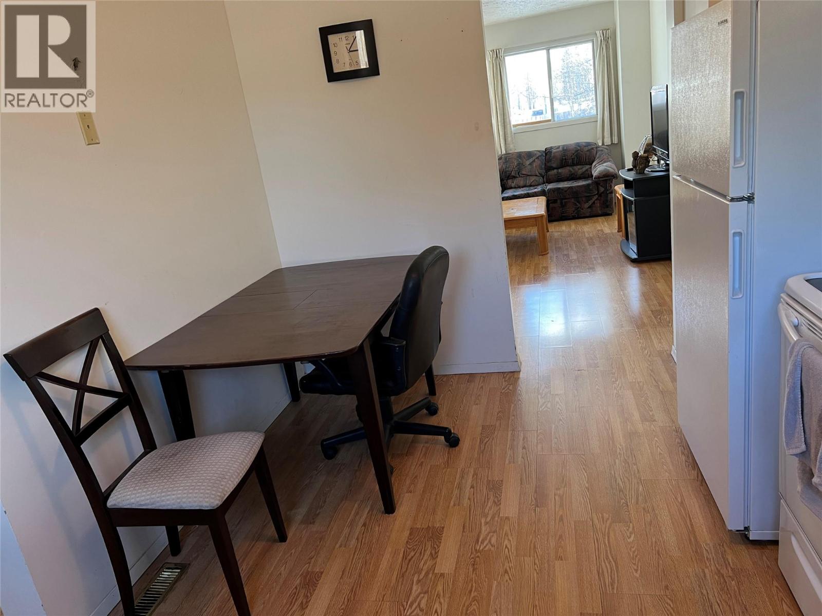 242 Spieker Avenue, Tumbler Ridge, British Columbia  V0C 2W0 - Photo 5 - 10375802