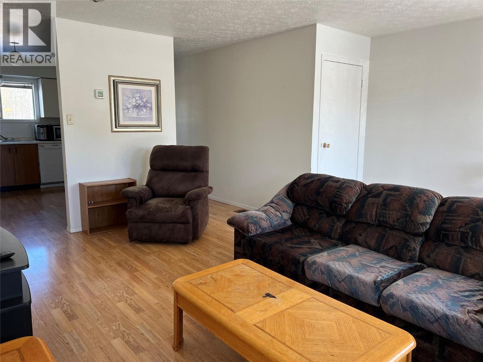 242 Spieker Avenue, Tumbler Ridge, British Columbia  V0C 2W0 - Photo 9 - 10375802